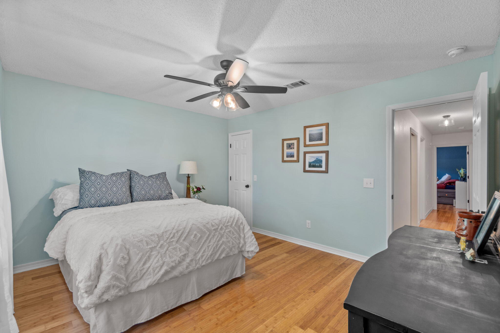 HOLLEY BY THE SEA - Residential