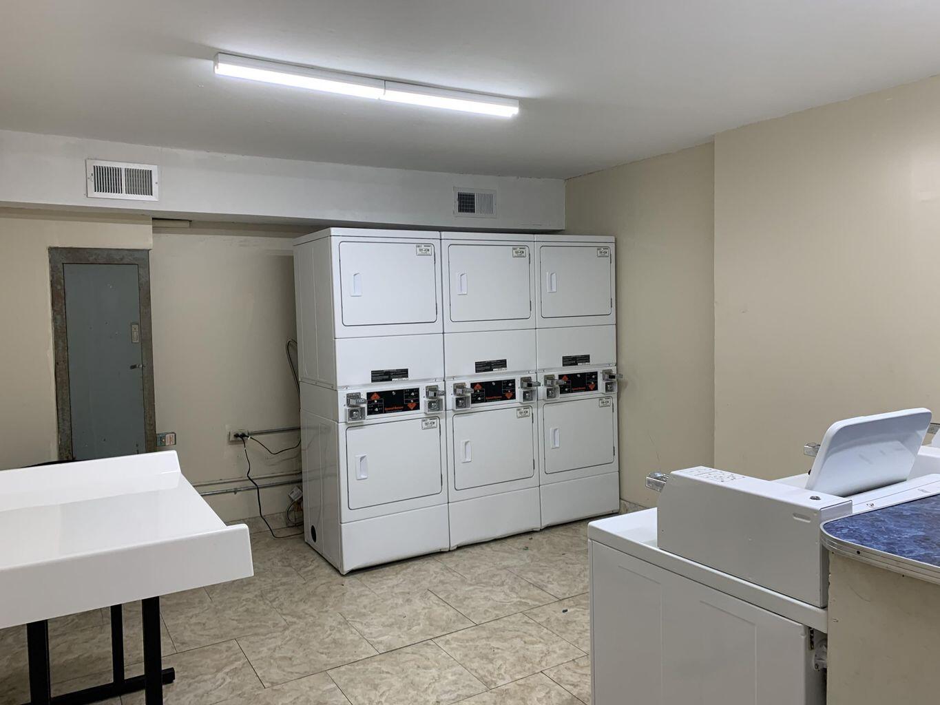 COLLEGE PARK CONDO - Residential