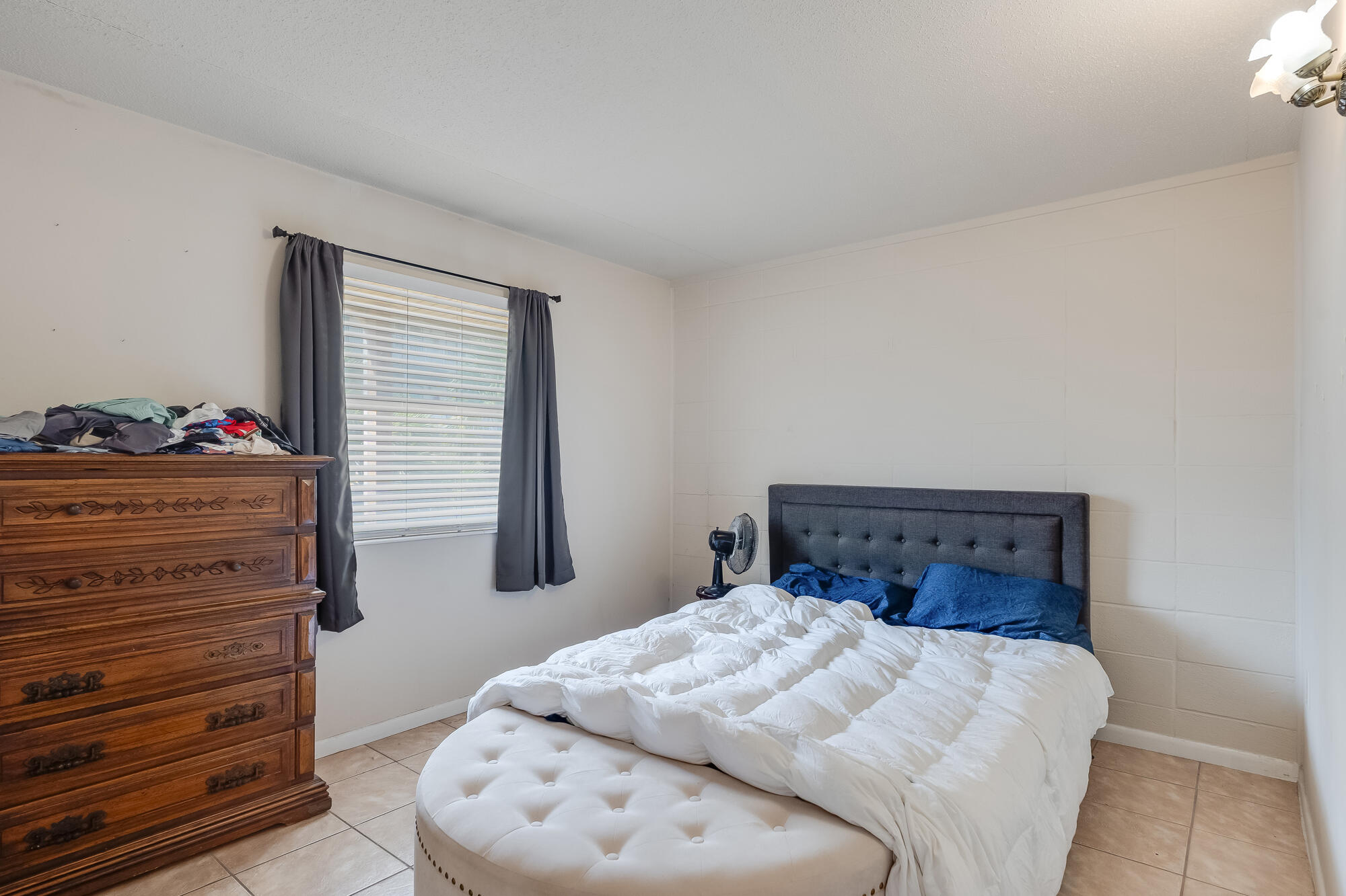 BREAKERS WEST - Residential