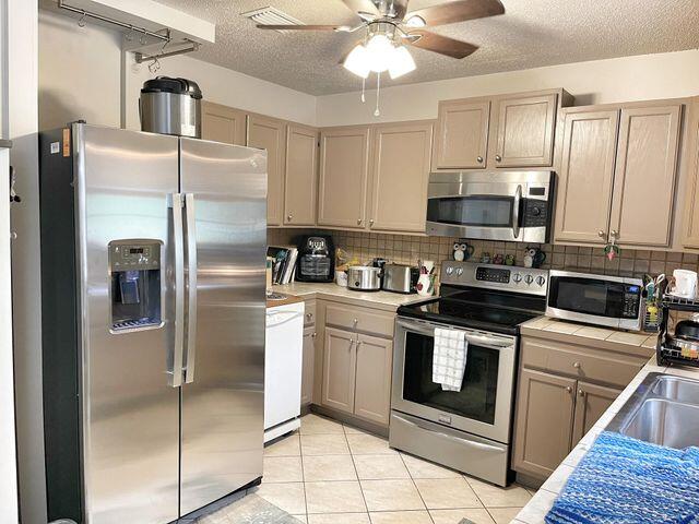 JUNIPER LAKE ESTATES UNIT 3 - Residential