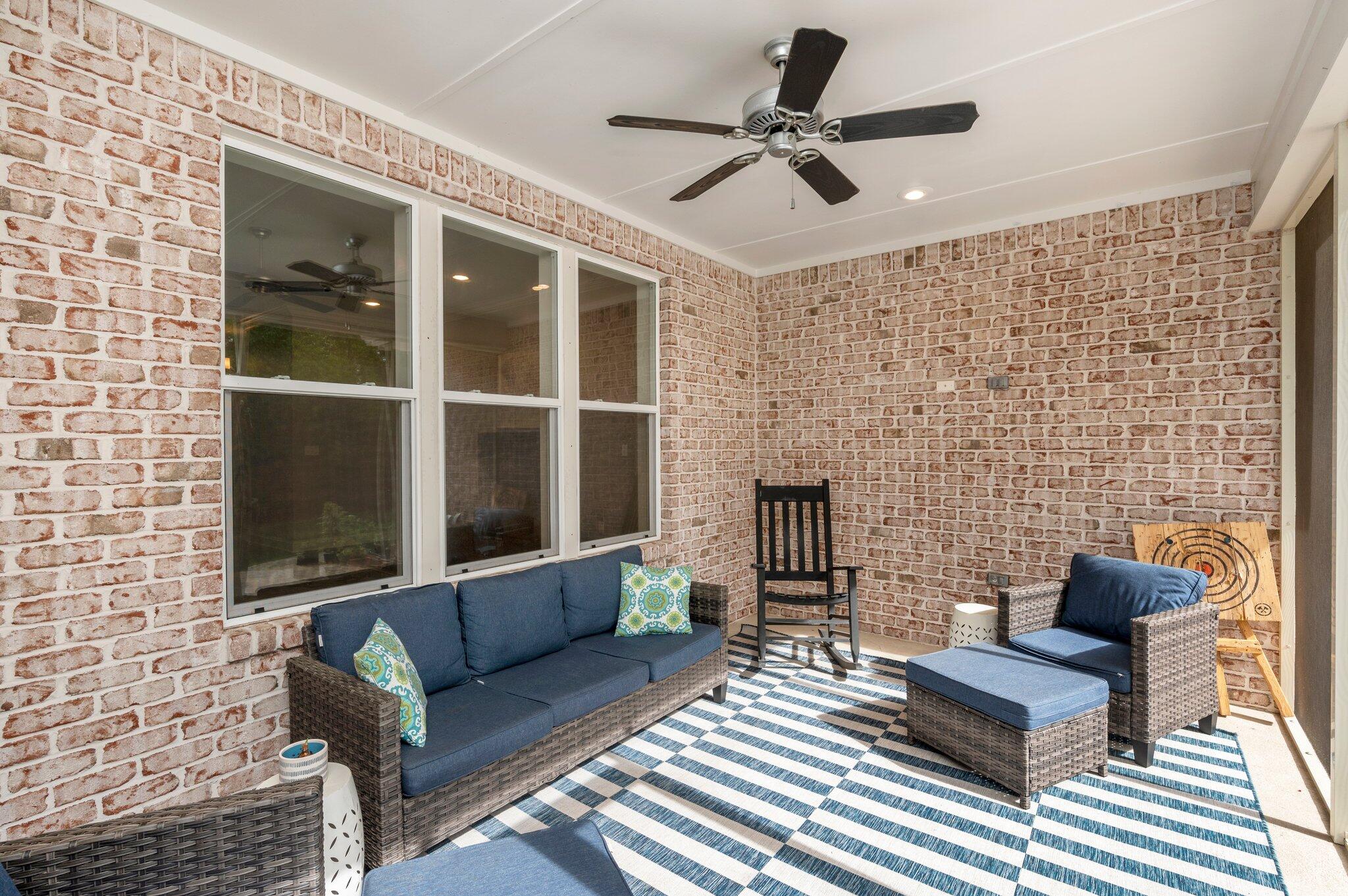 MAGNOLIA WOODS - Residential