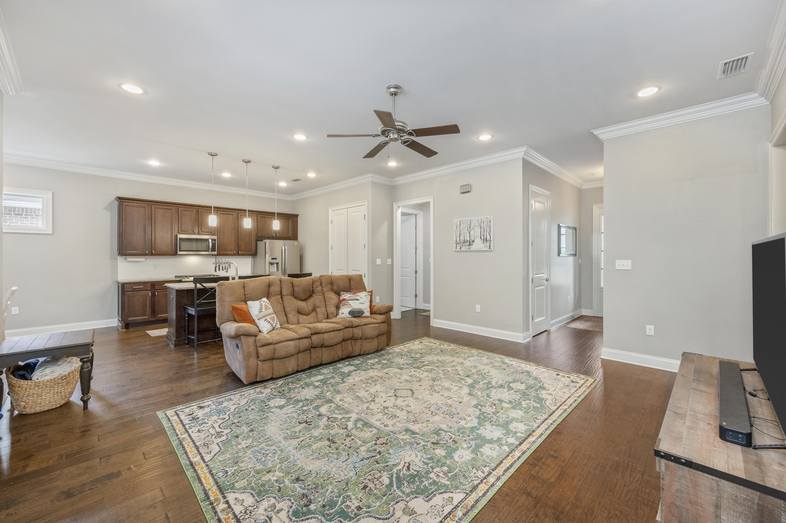 MAGNOLIA WOODS - Residential