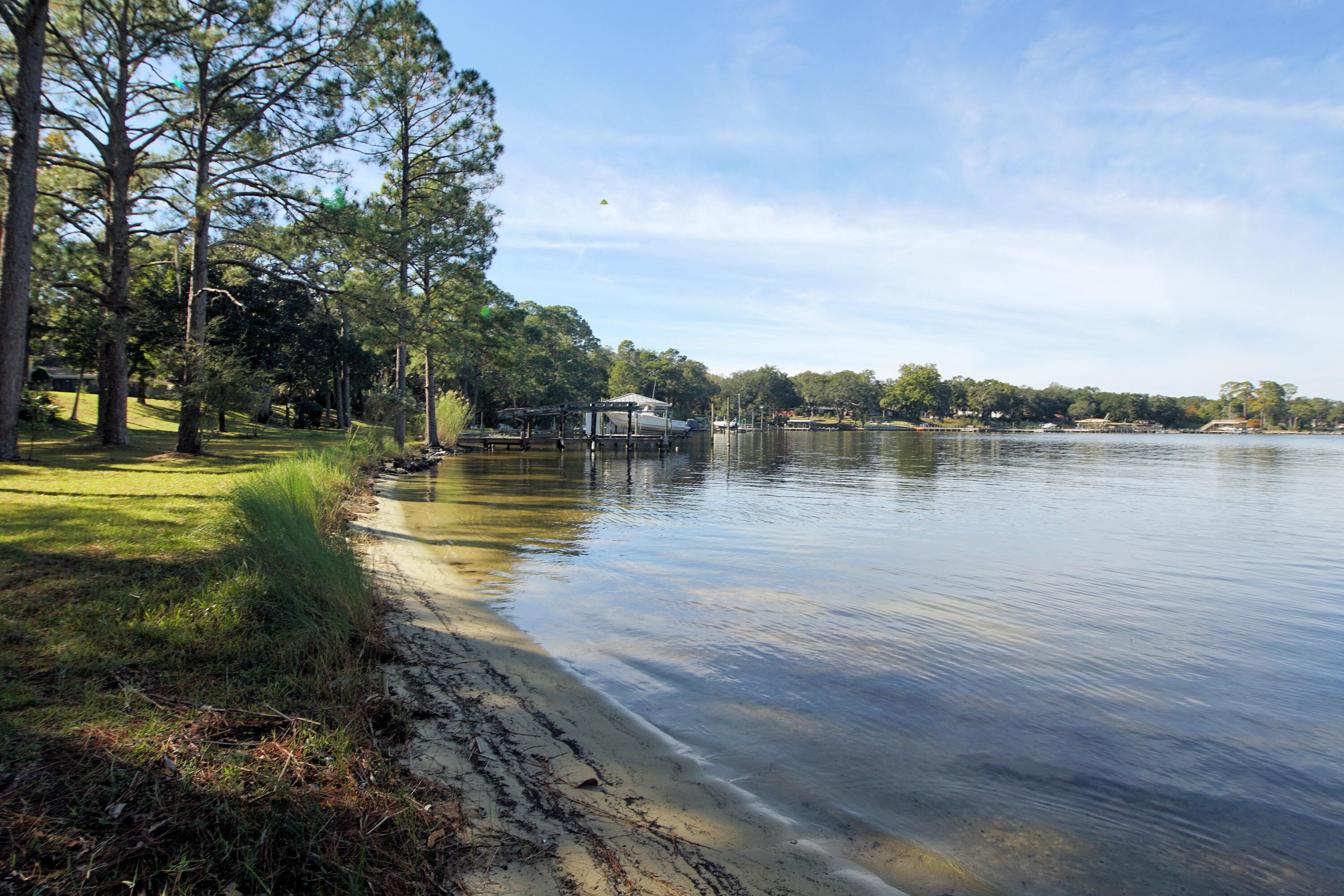 VALPARAISO SHORES - Residential