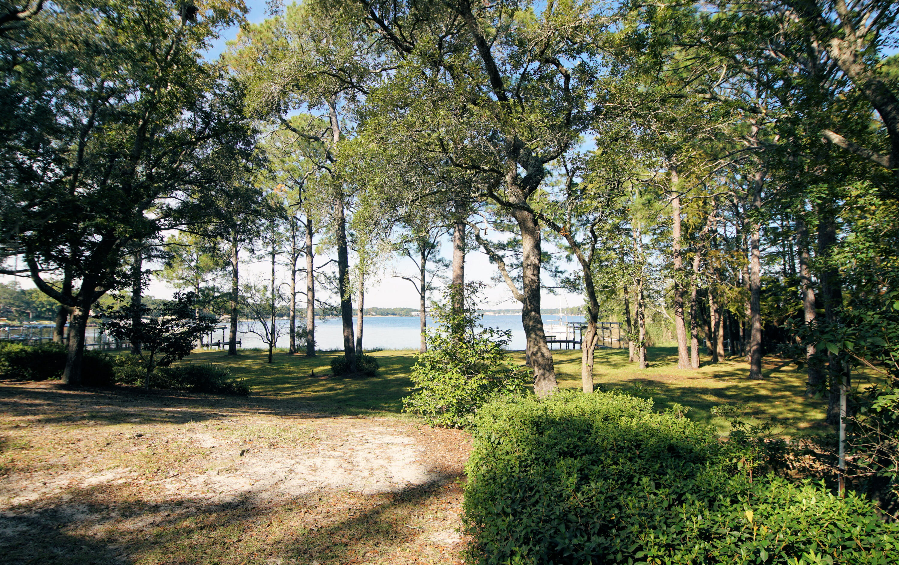 VALPARAISO SHORES - Residential