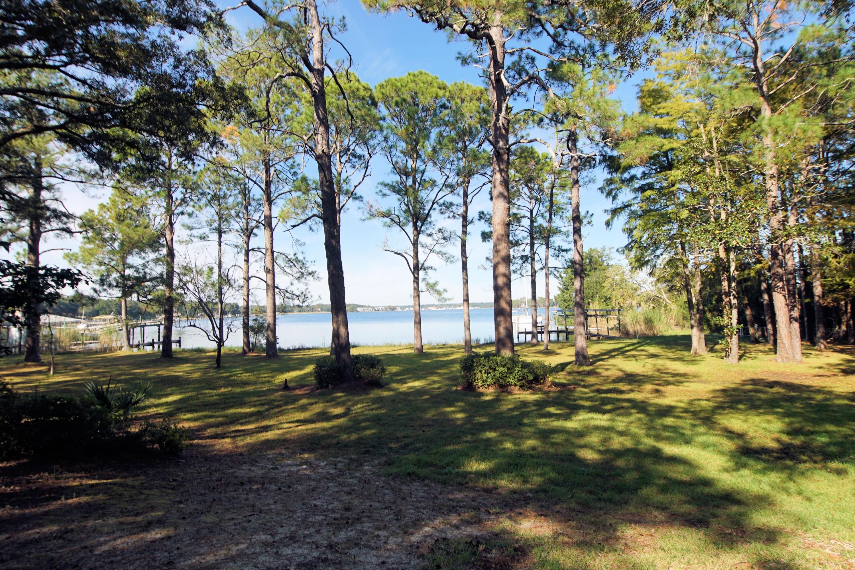 VALPARAISO SHORES - Residential