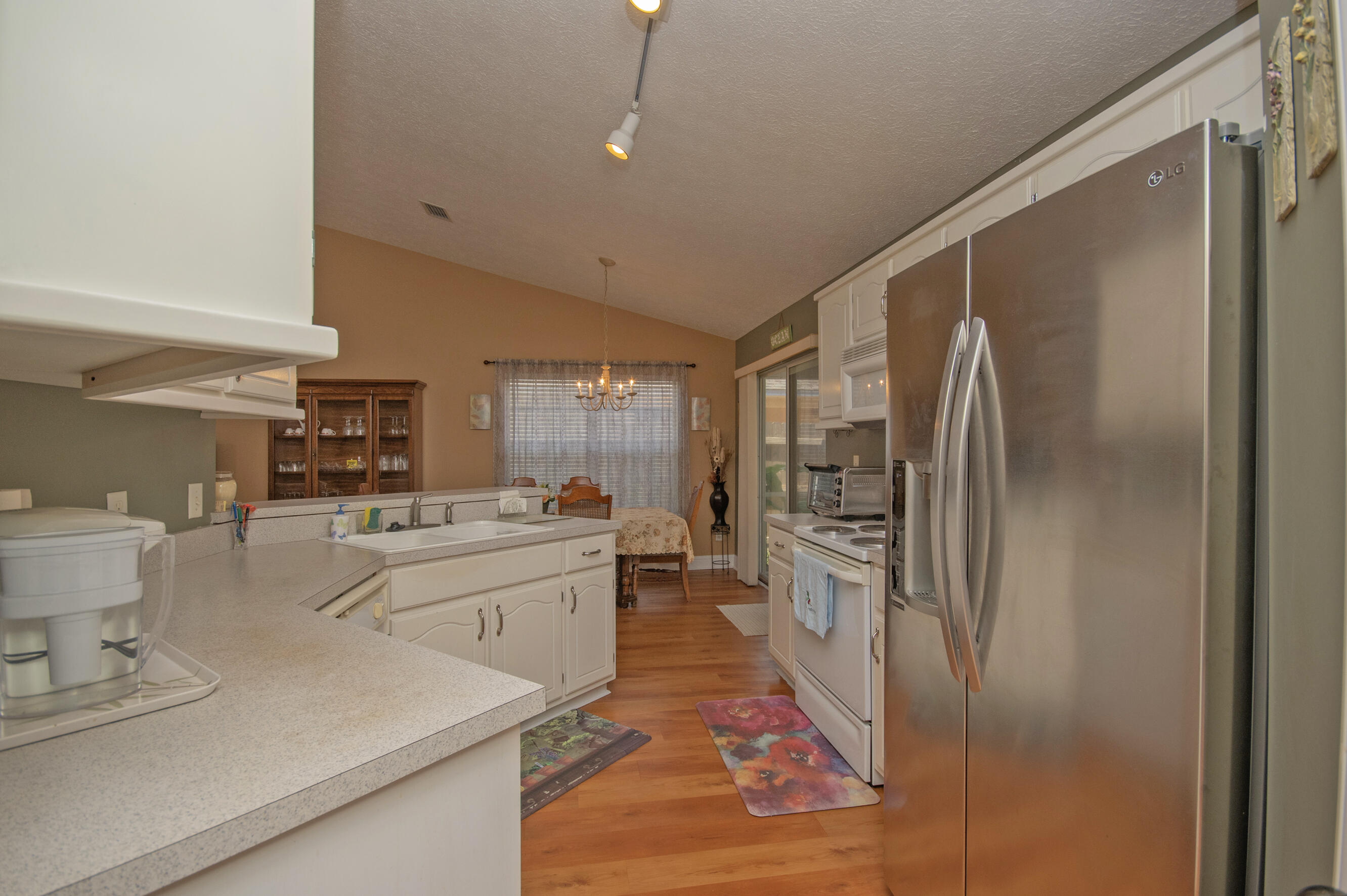 MAGNOLIA PLACE - Residential