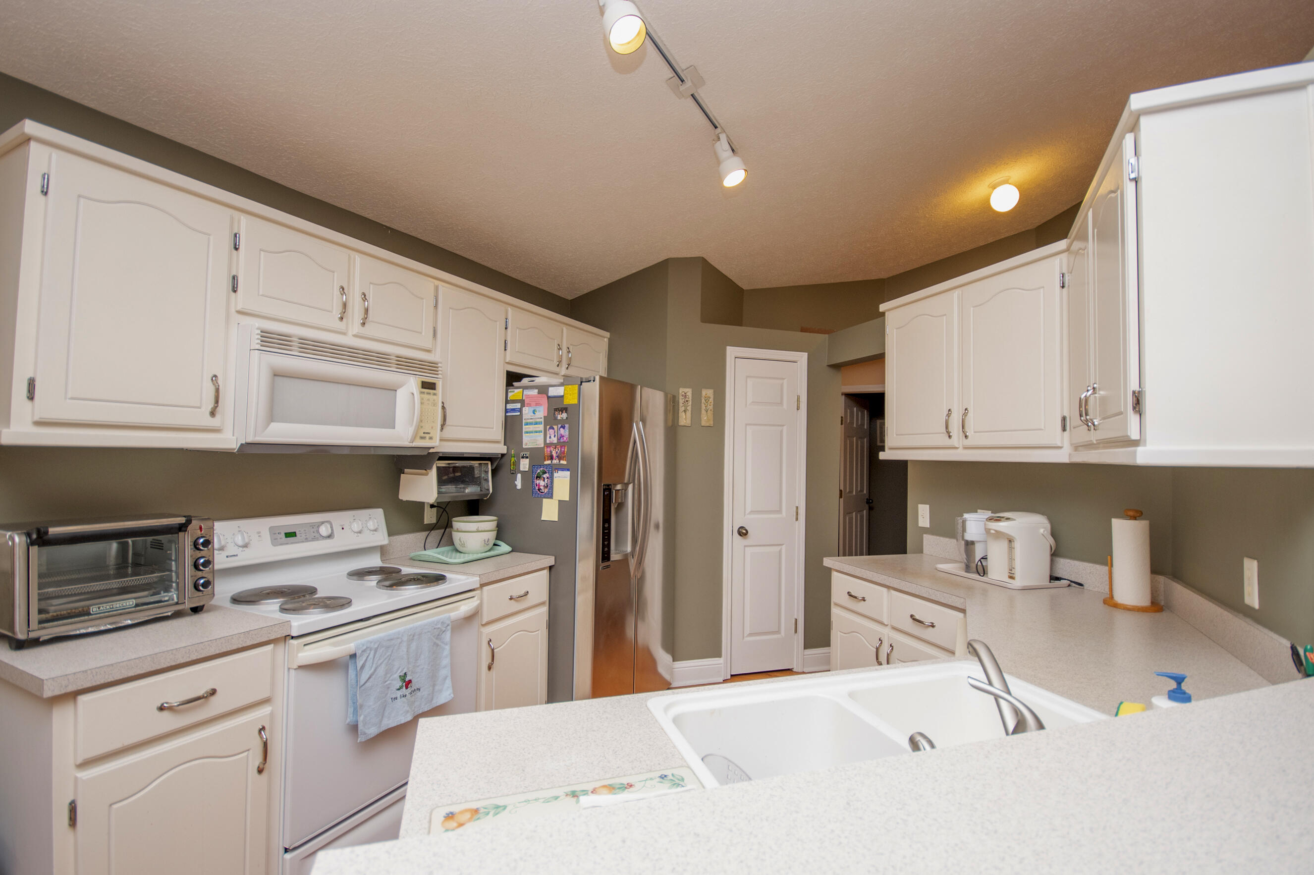 MAGNOLIA PLACE - Residential