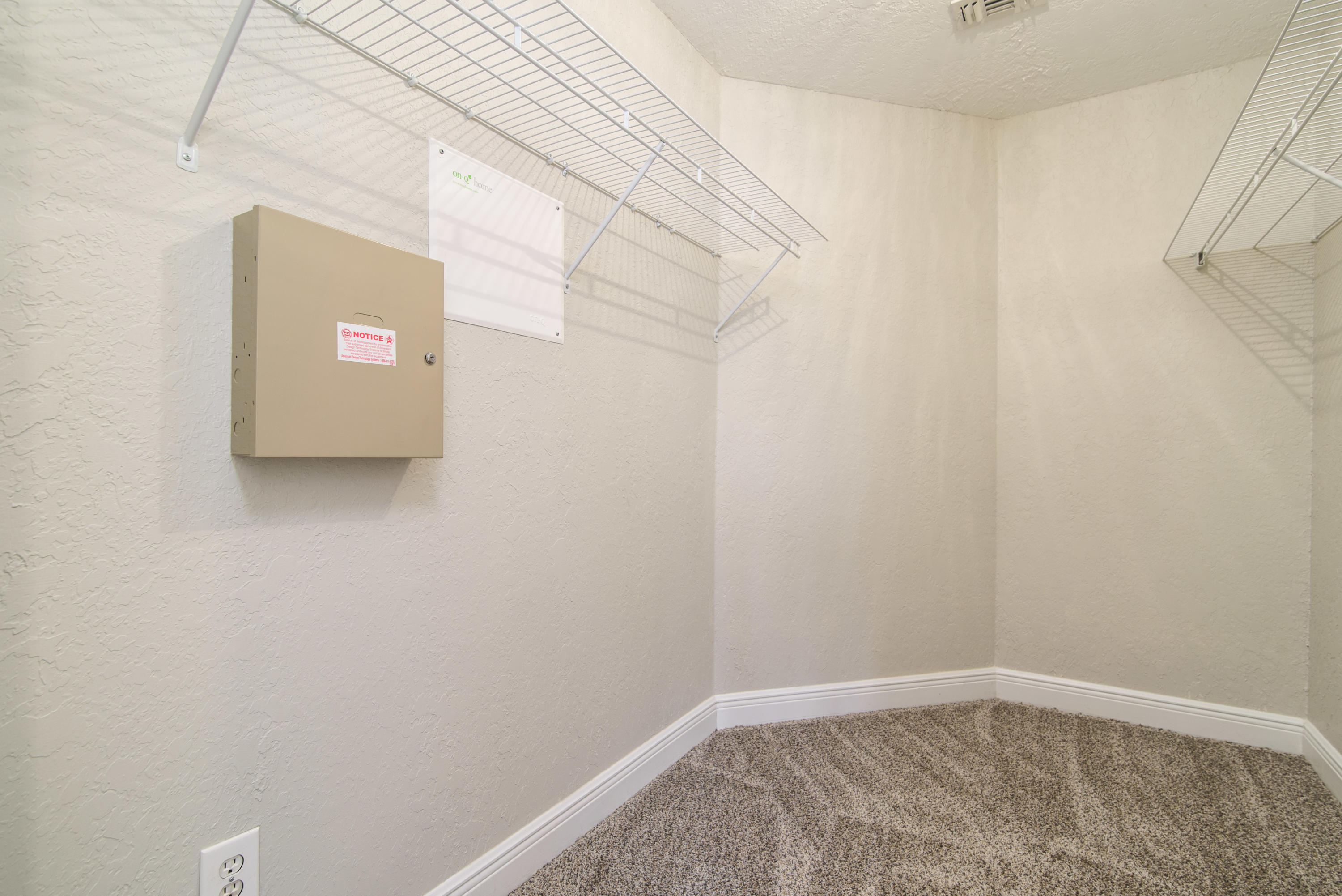 FOX VALLEY - Residential