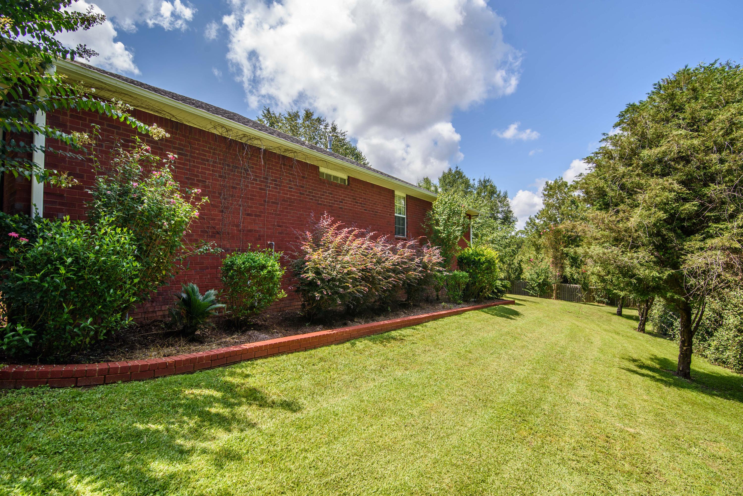 FOX VALLEY - Residential