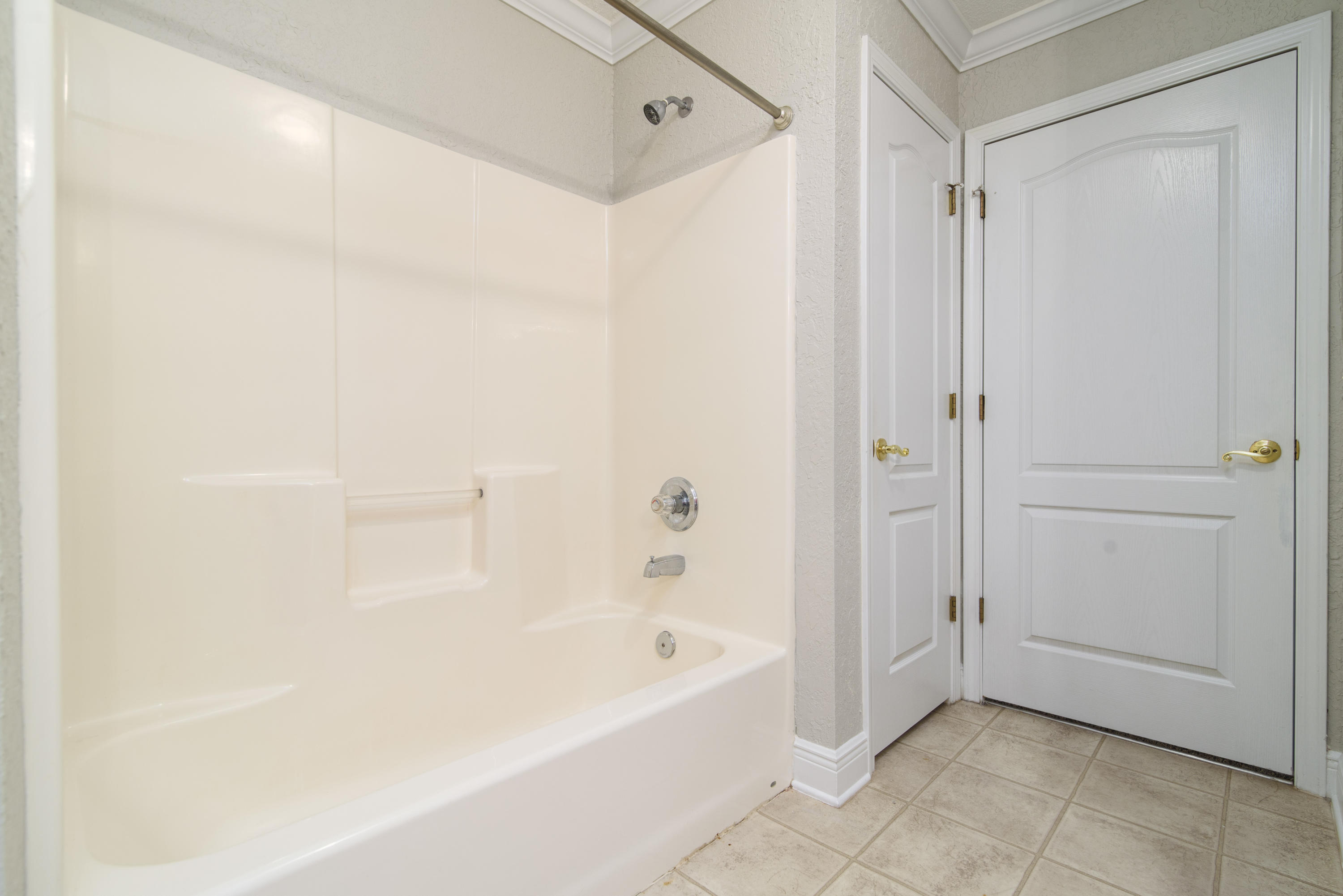 FOX VALLEY - Residential