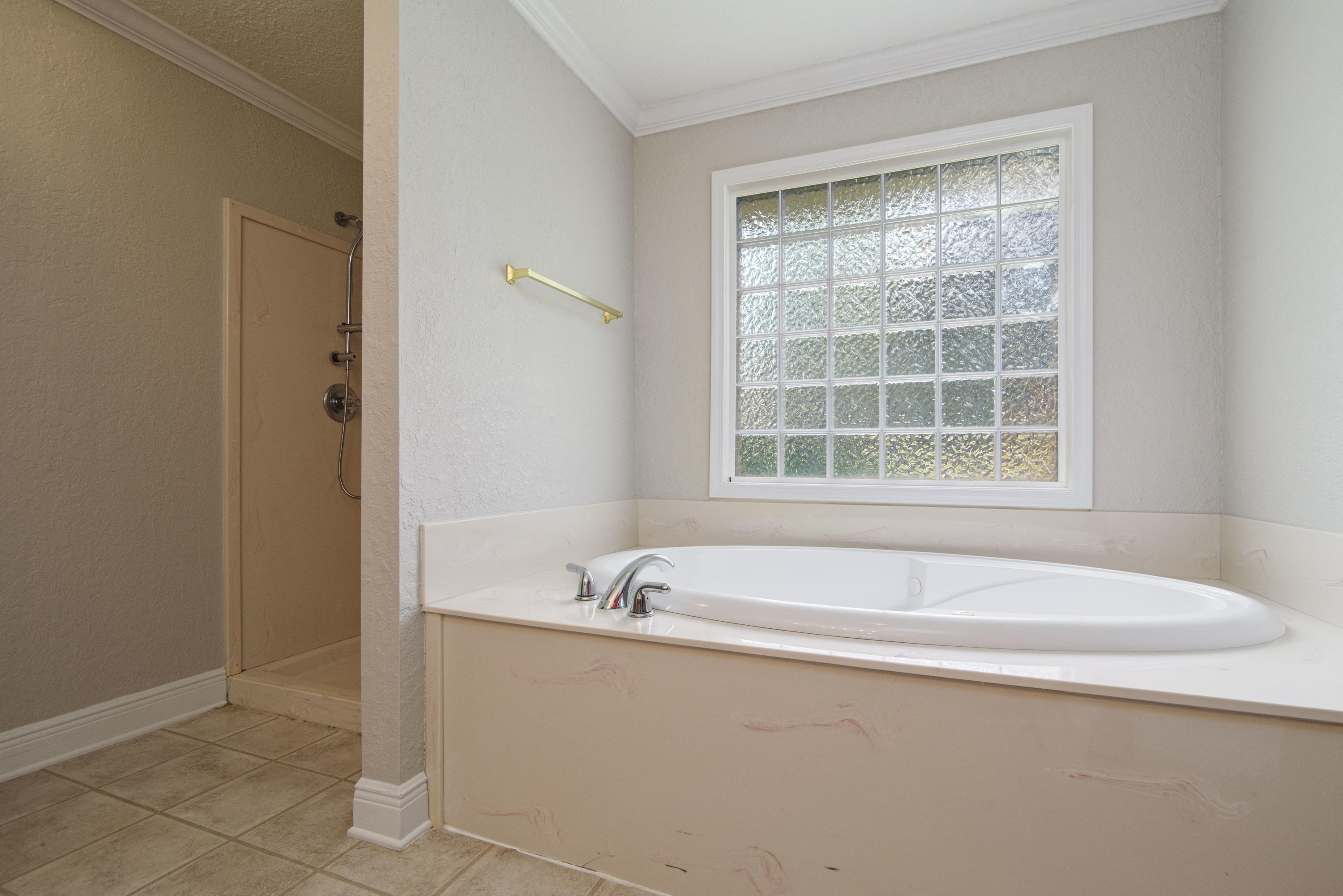 FOX VALLEY - Residential