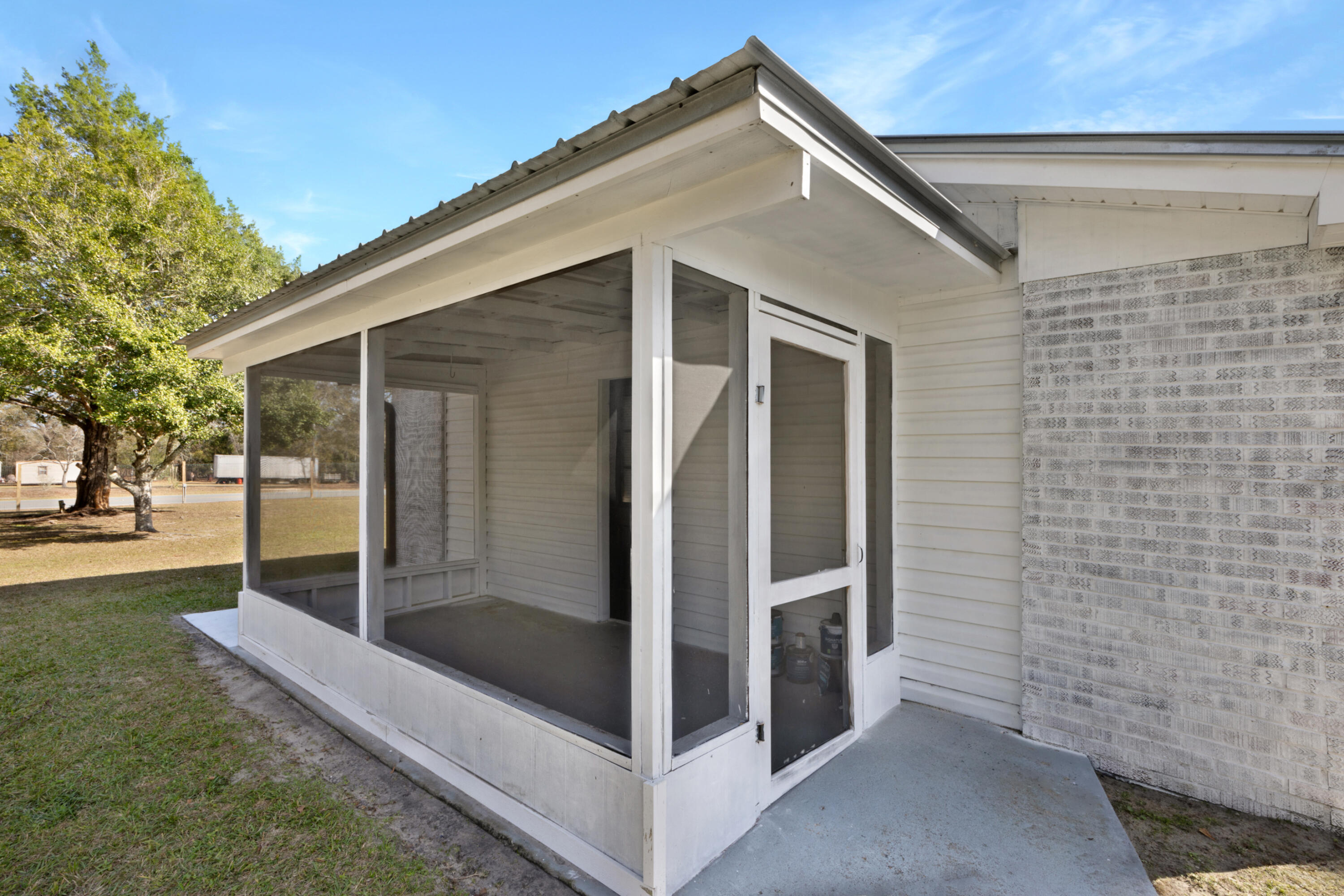 NO RECORDED SUBDIVISION - Residential