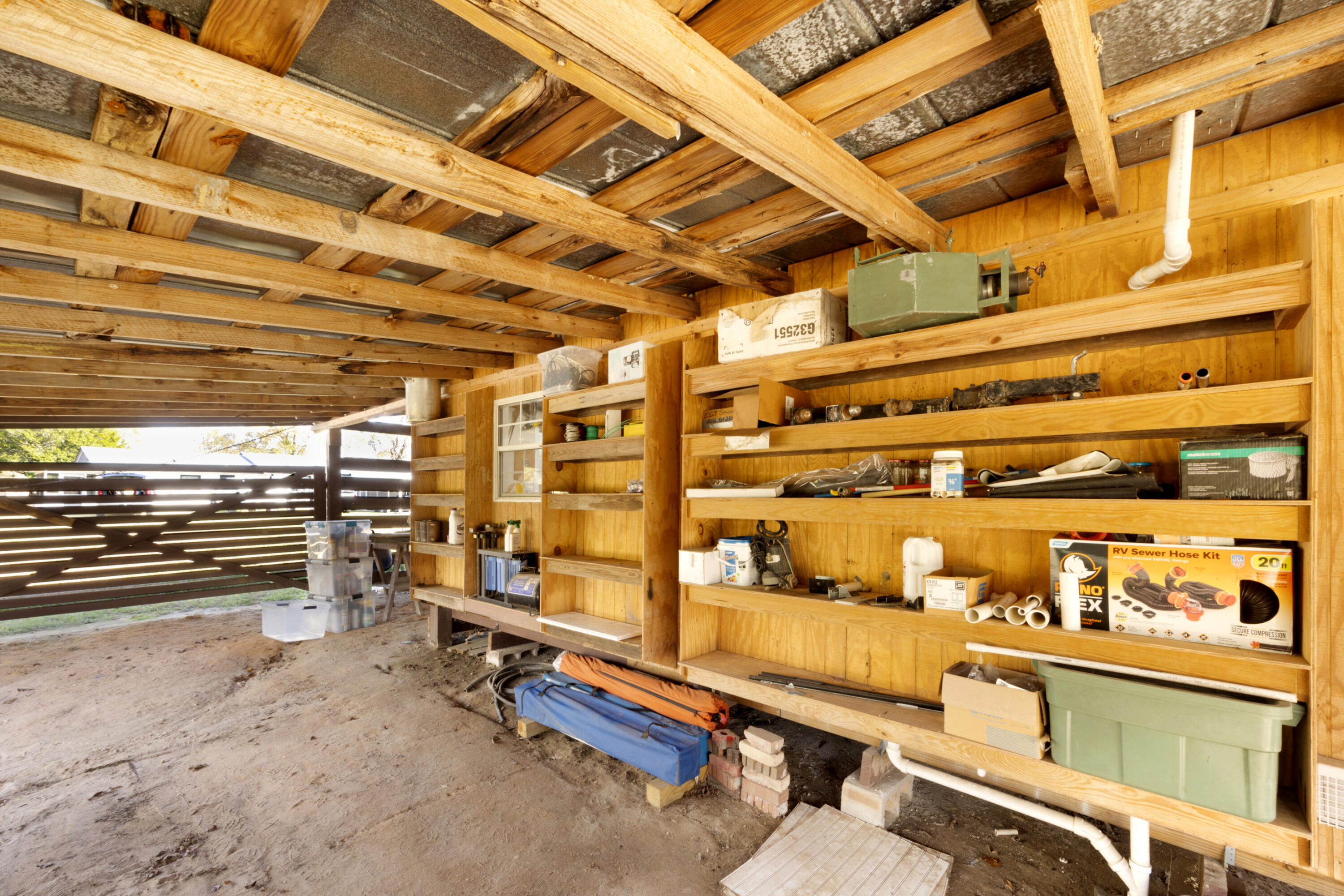 NO RECORDED SUBDIVISION - Residential