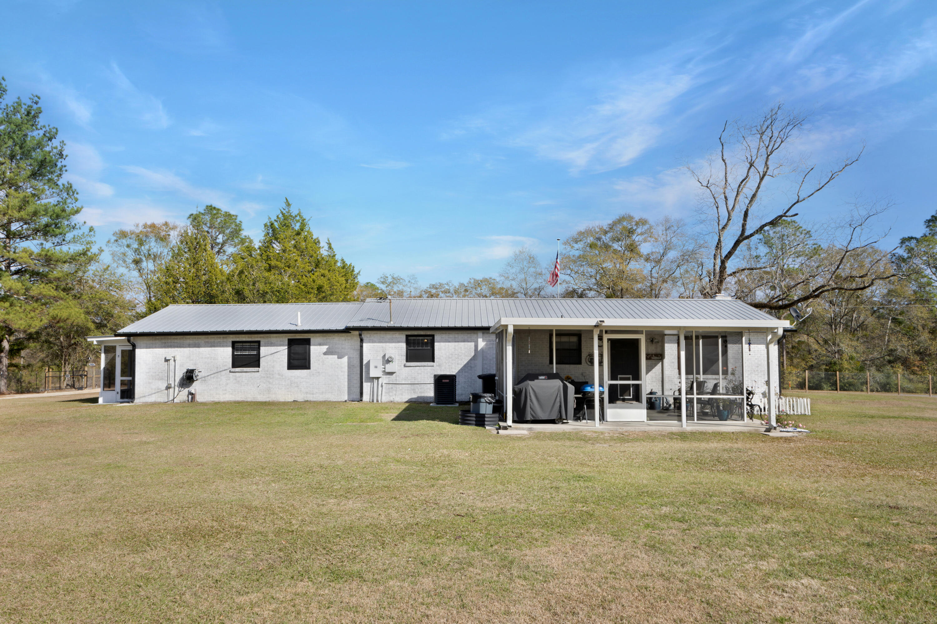 NO RECORDED SUBDIVISION - Residential