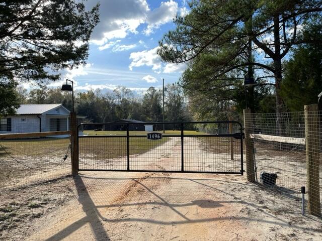 NO RECORDED SUBDIVISION - Residential