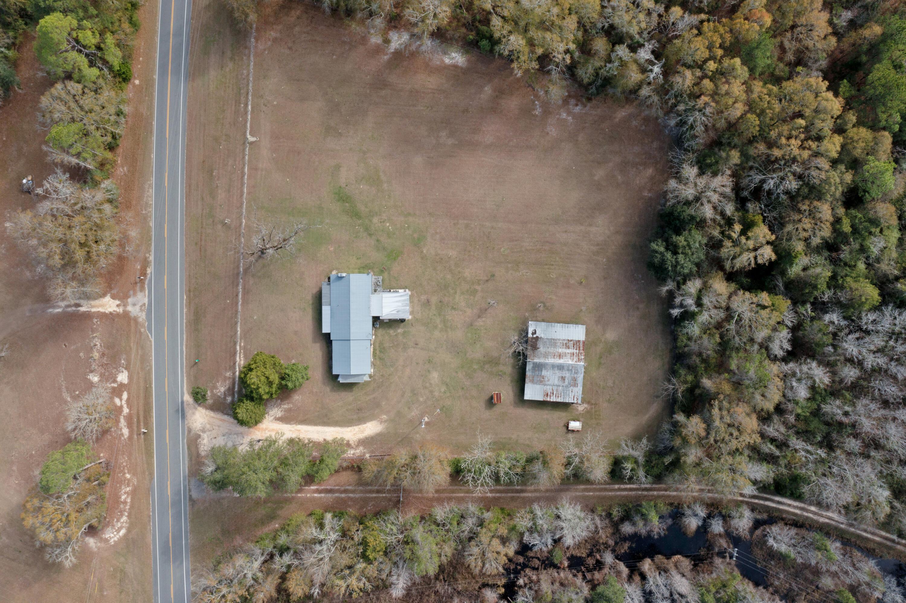 NO RECORDED SUBDIVISION - Residential