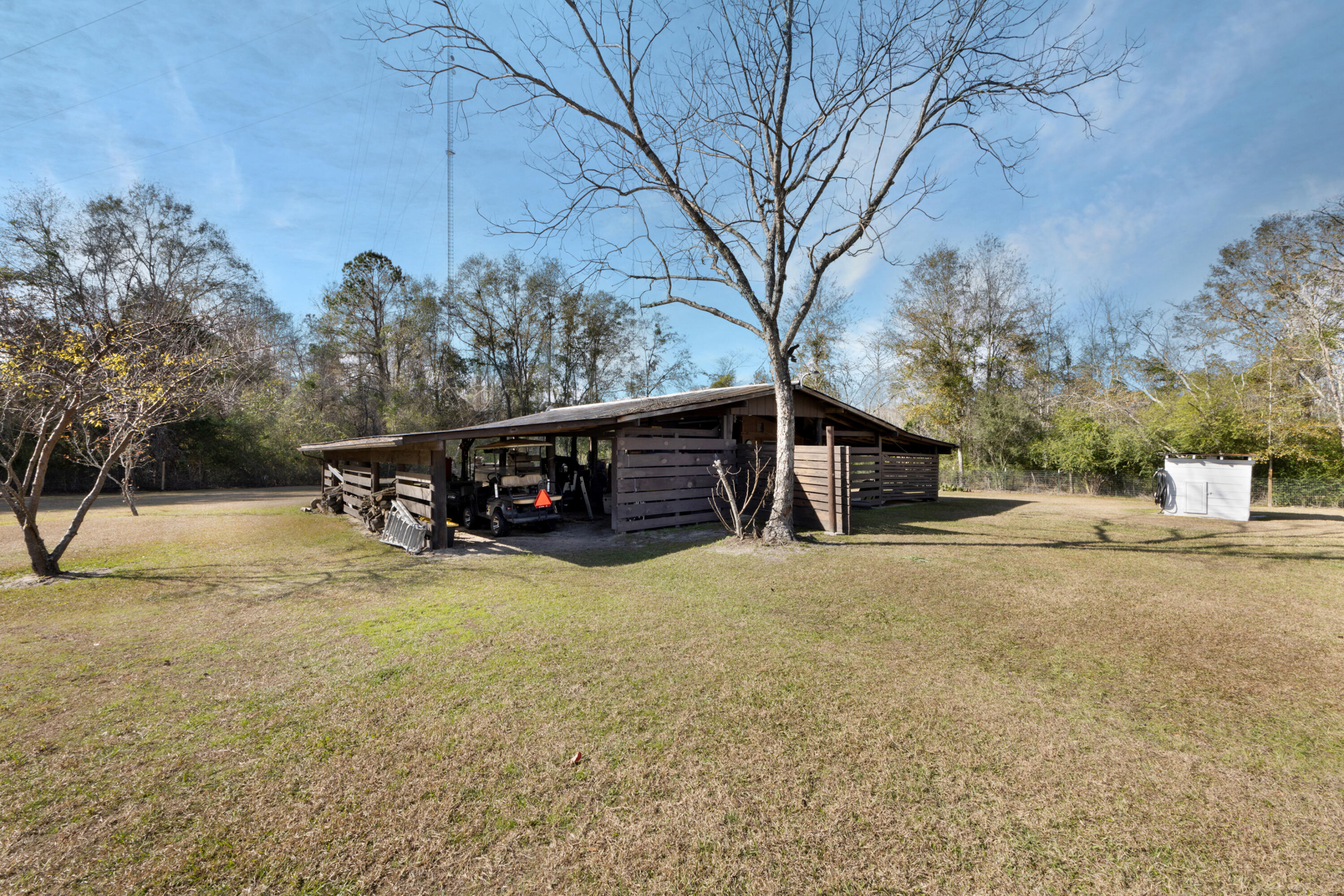 NO RECORDED SUBDIVISION - Residential