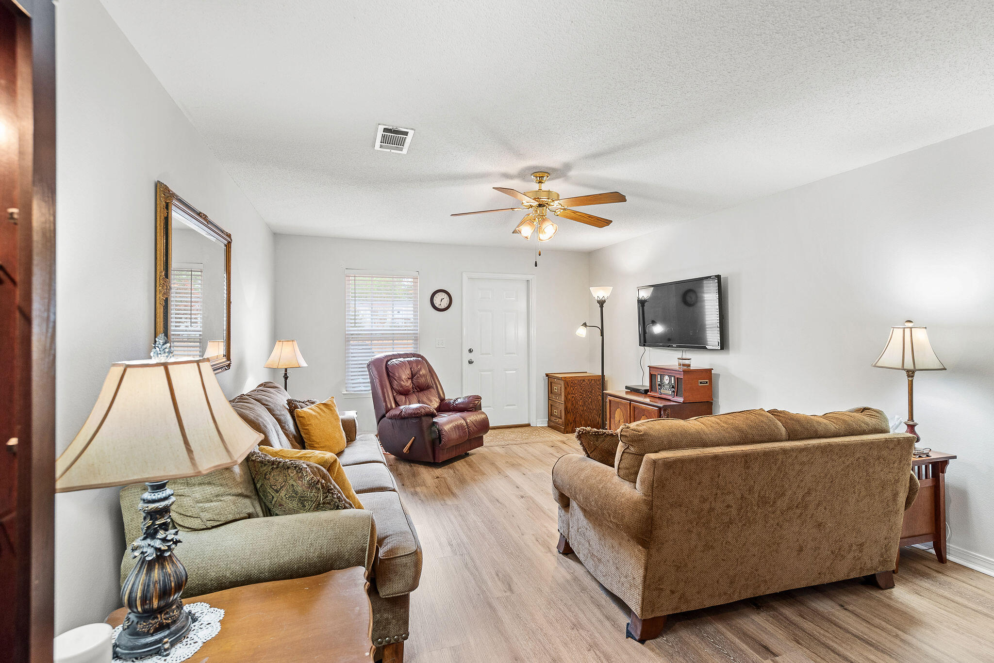 TRIPLE LAKES ESTATES - Residential