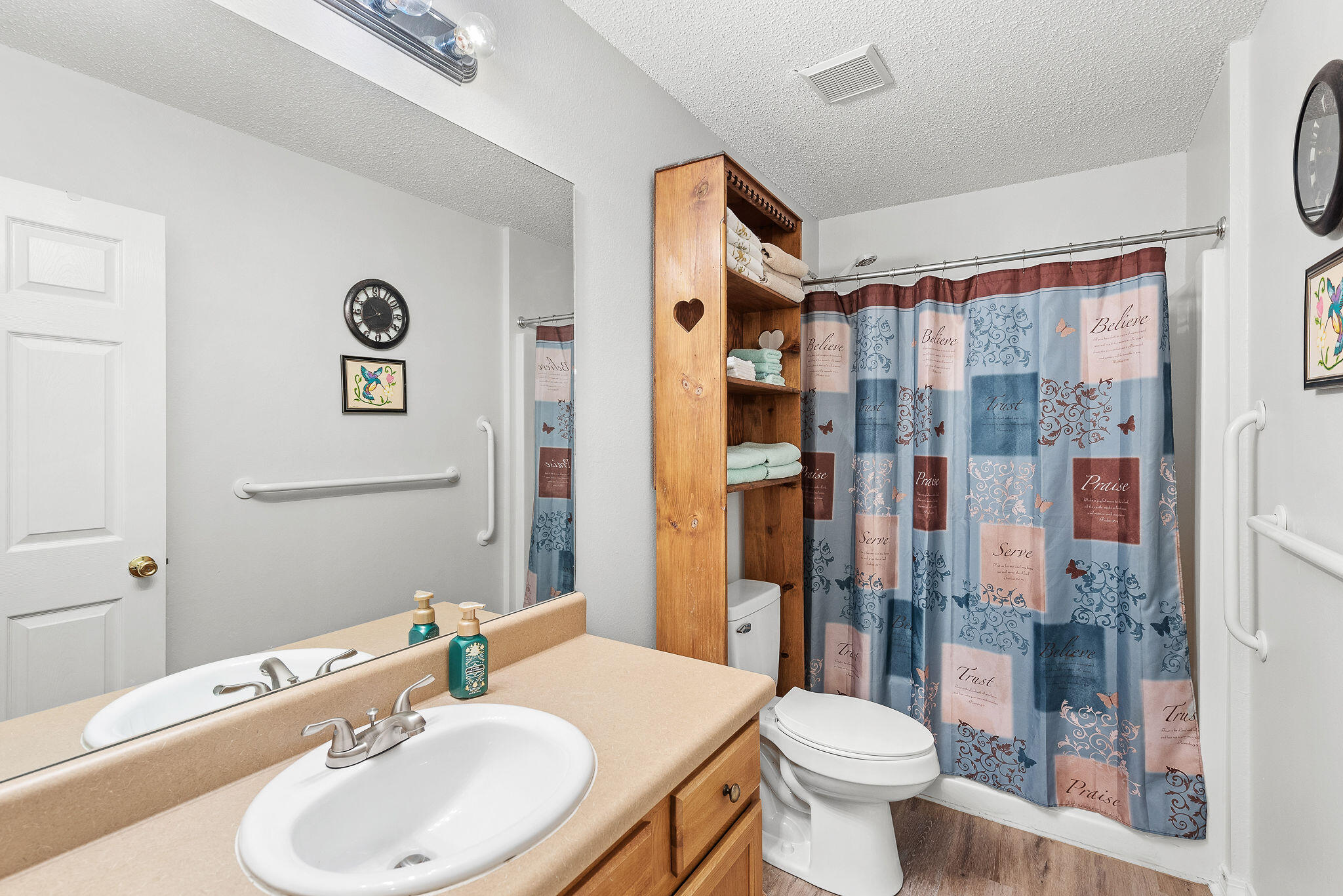 TRIPLE LAKES ESTATES - Residential