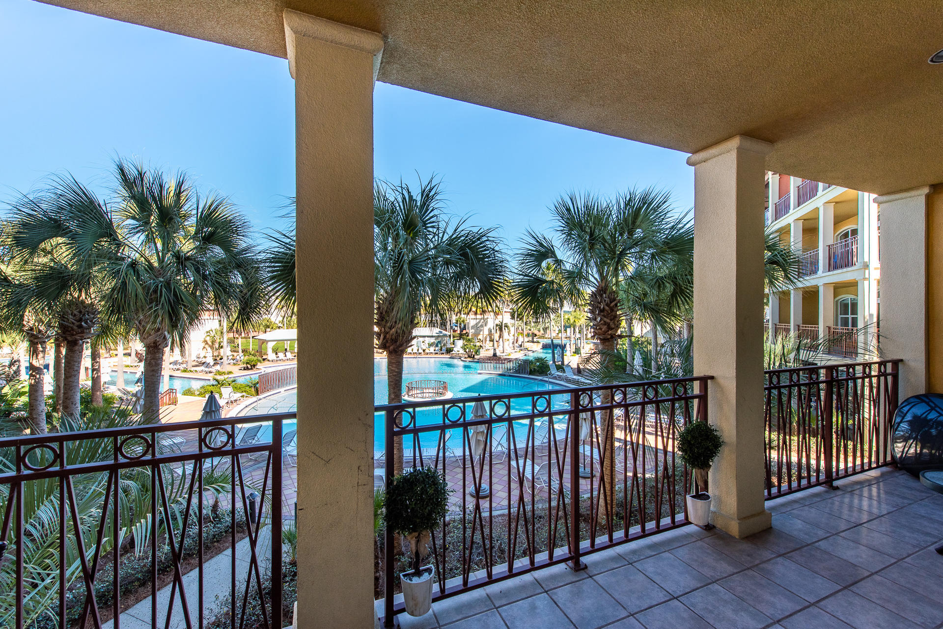 VILLAS AT SEACREST BEACH - Residential