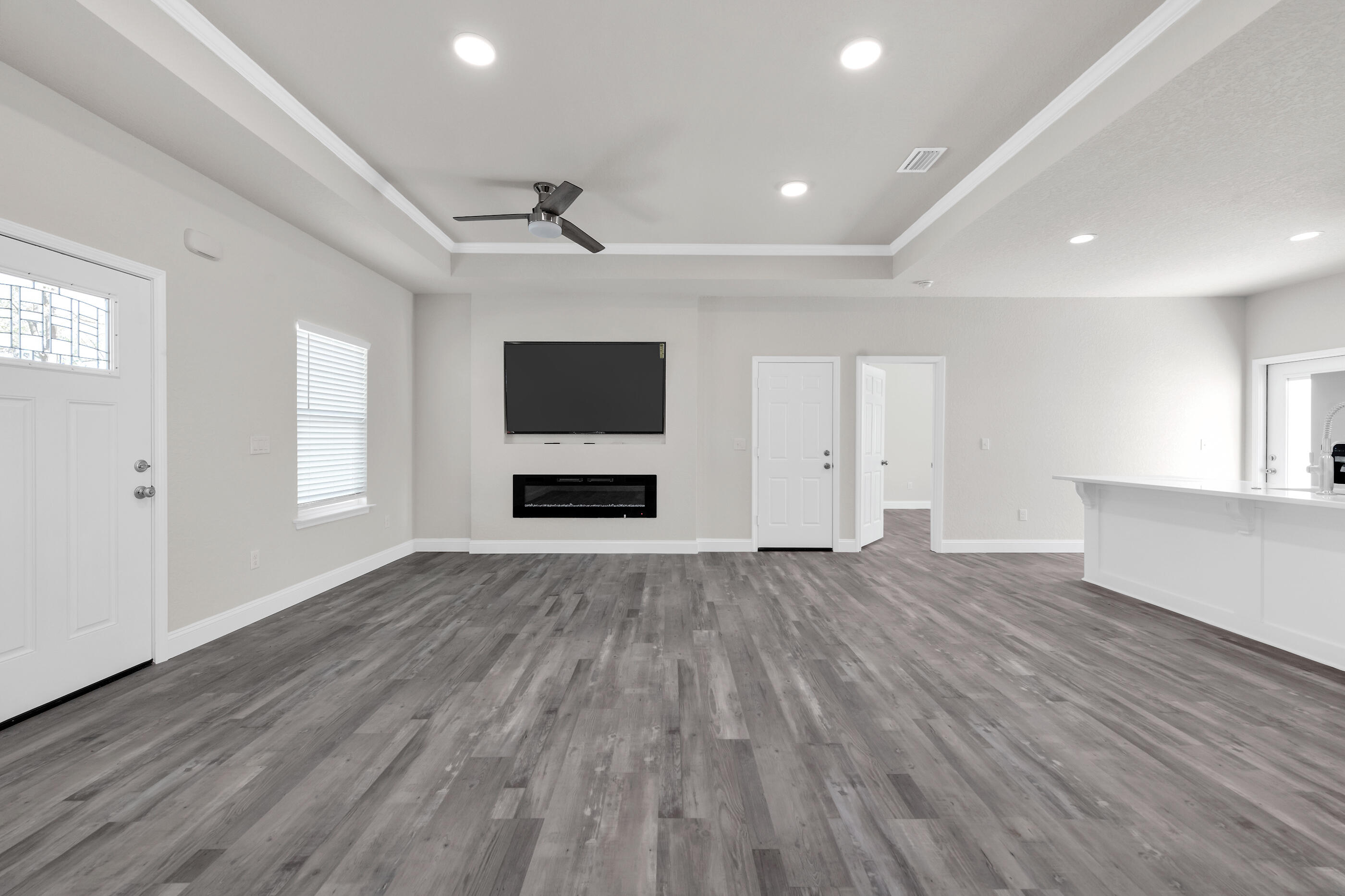 CRESTVIEW - Residential