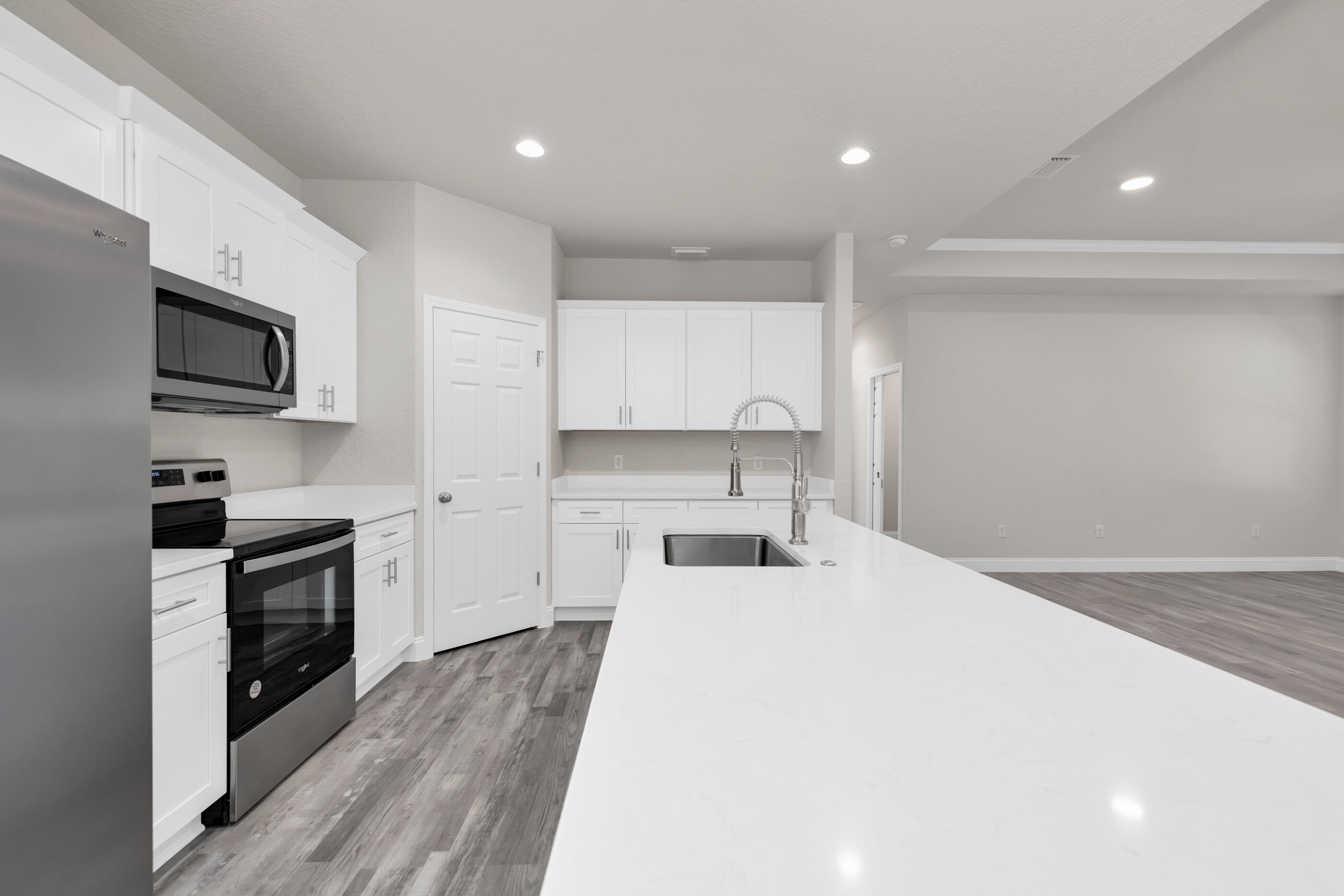 CRESTVIEW - Residential