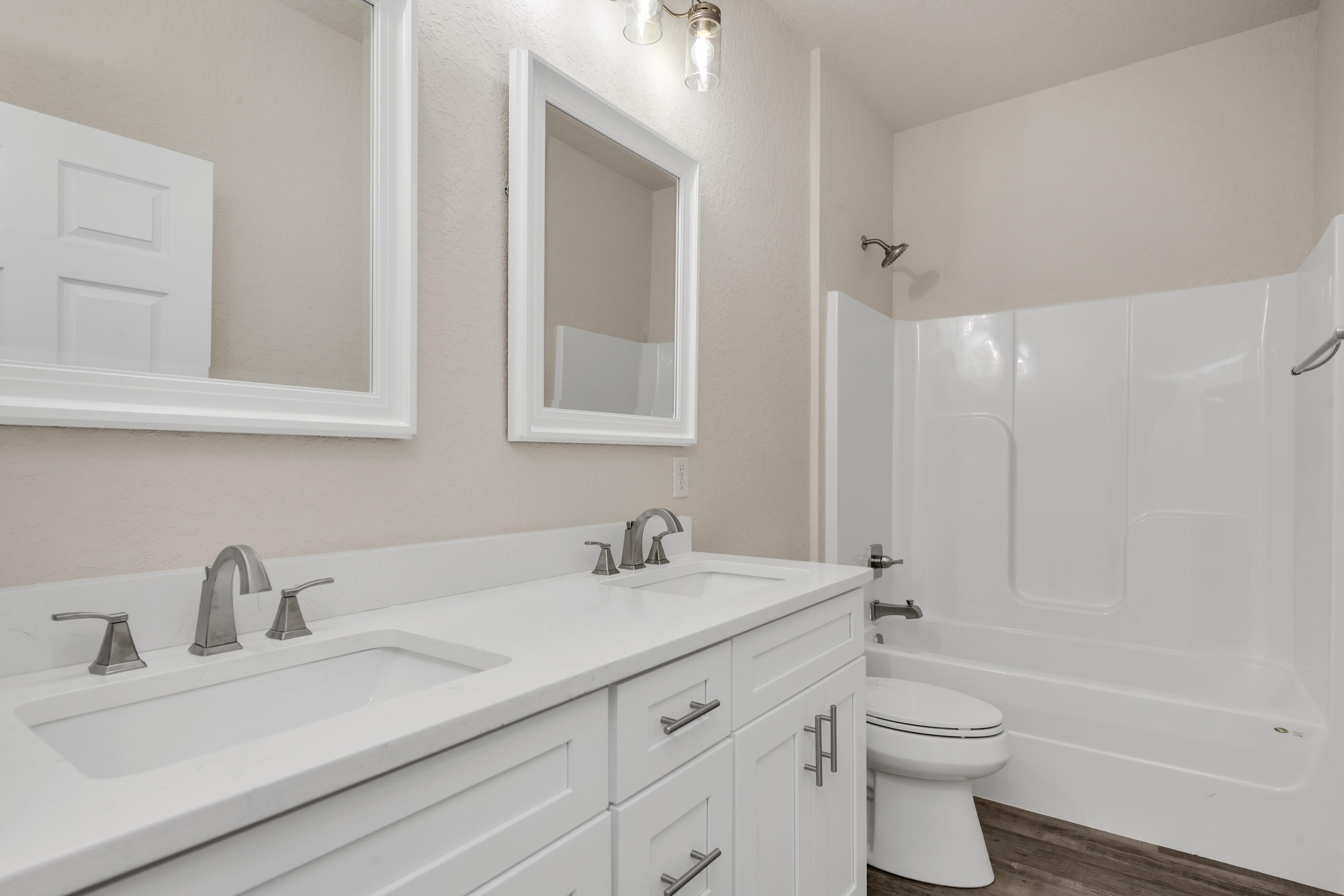 CRESTVIEW - Residential