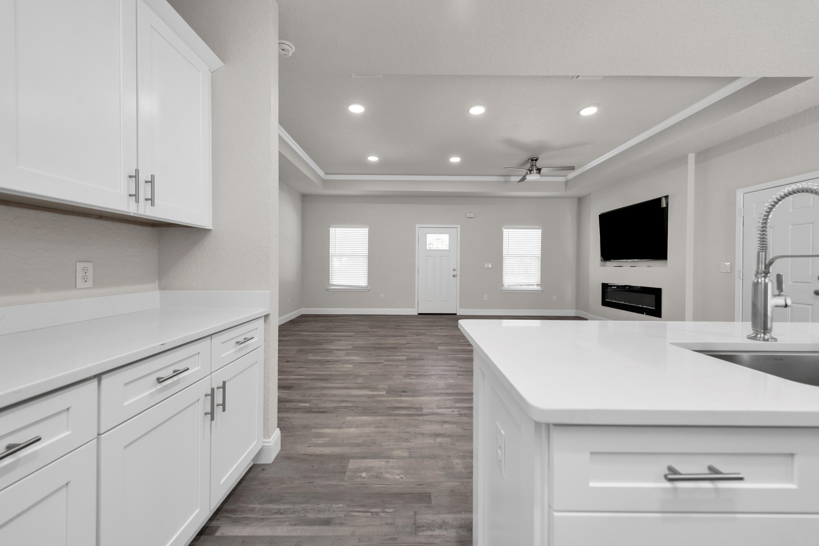 CRESTVIEW - Residential