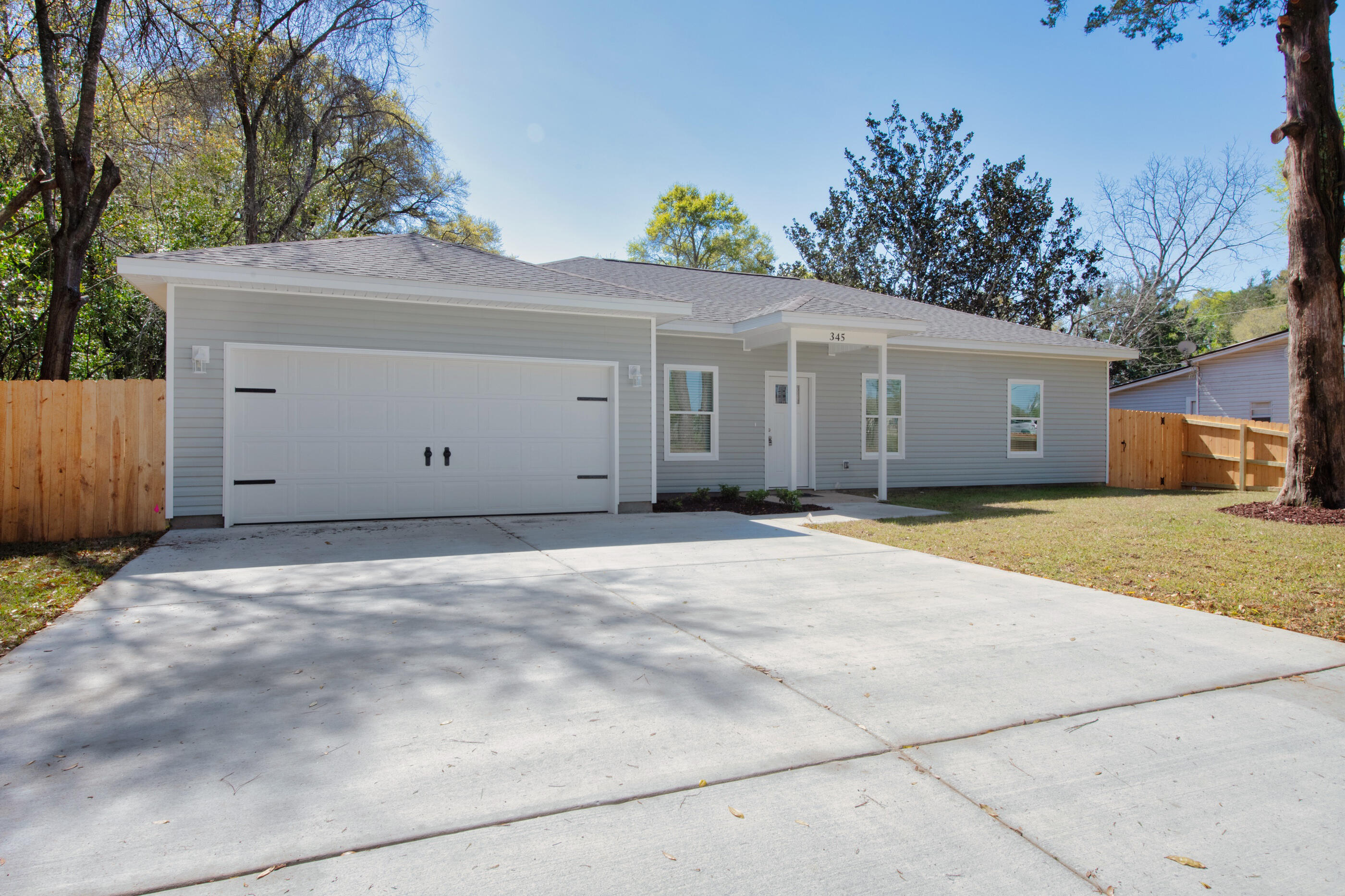 CRESTVIEW - Residential