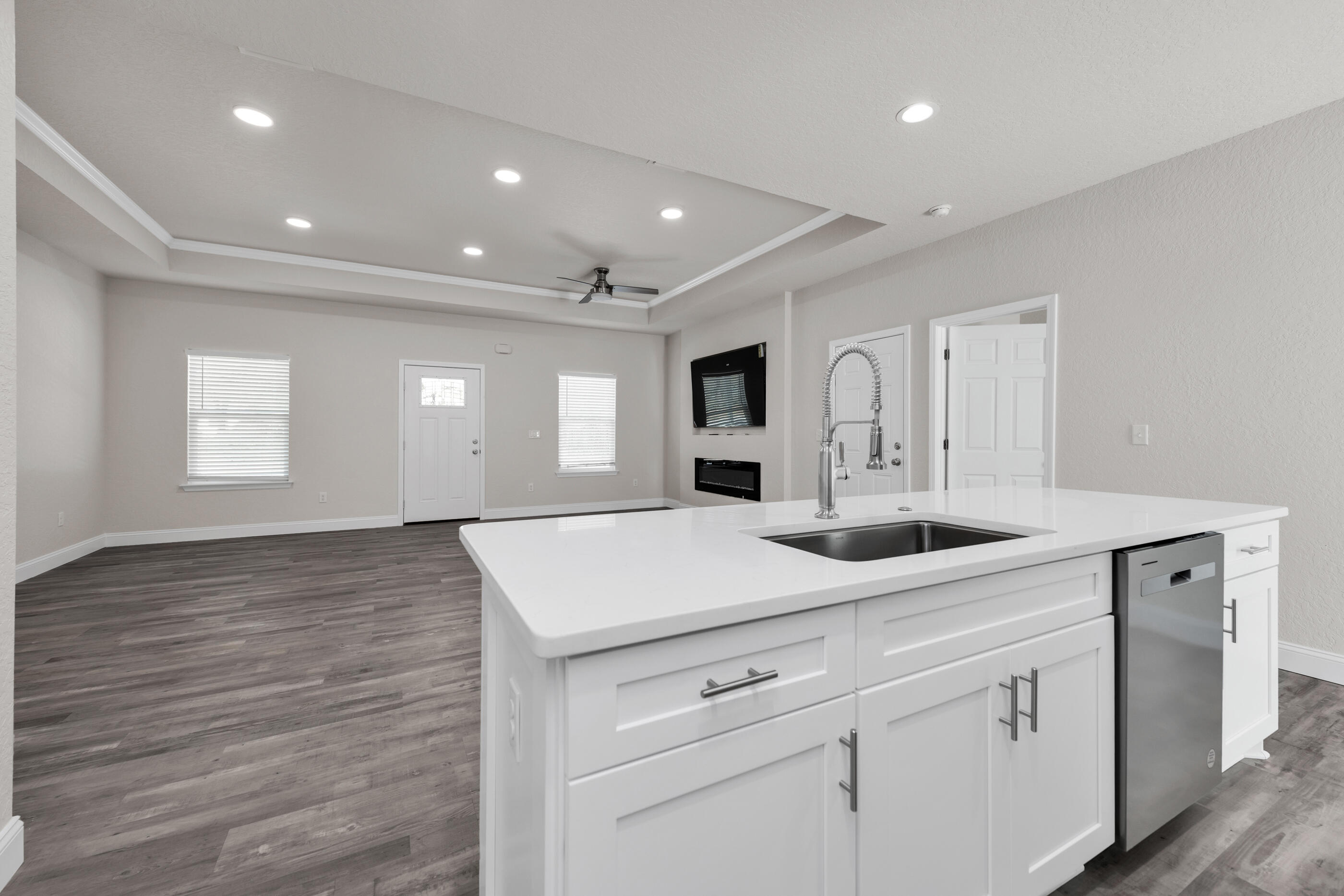 CRESTVIEW - Residential