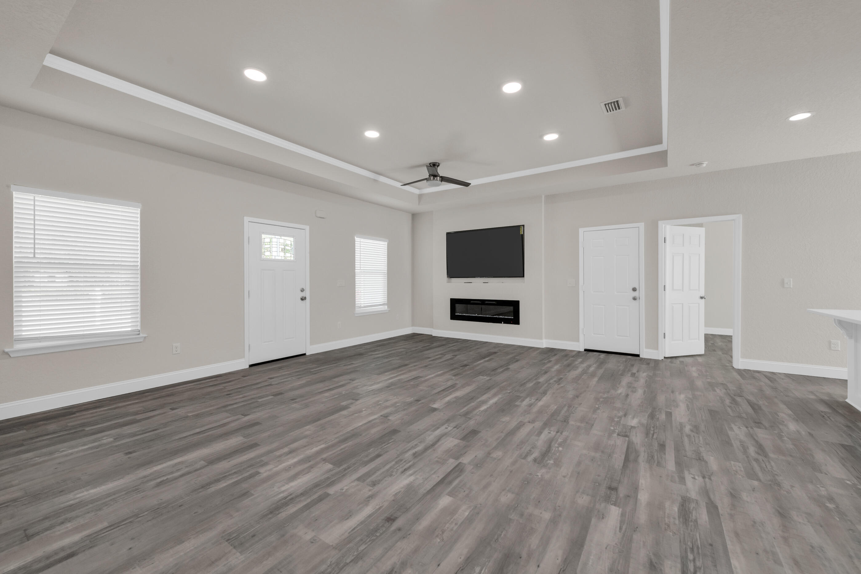 CRESTVIEW - Residential