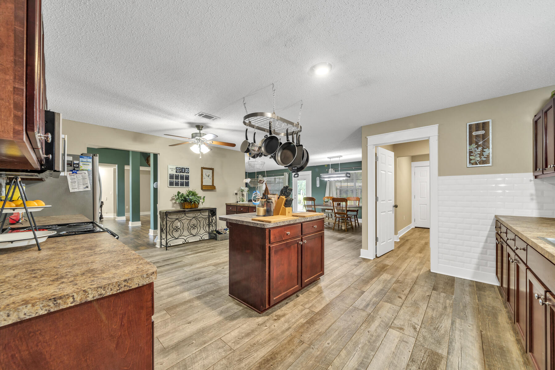 LEE FARMS PH I - Residential