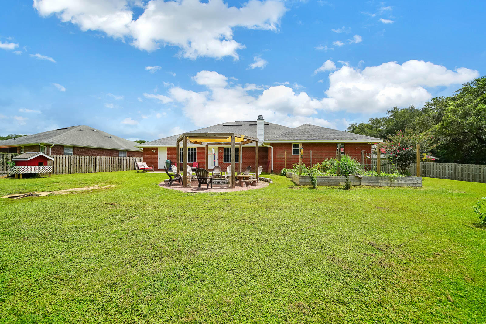 LEE FARMS PH I - Residential