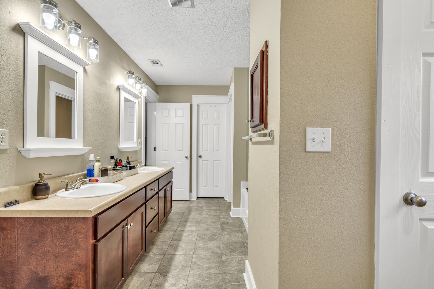 LEE FARMS PH I - Residential