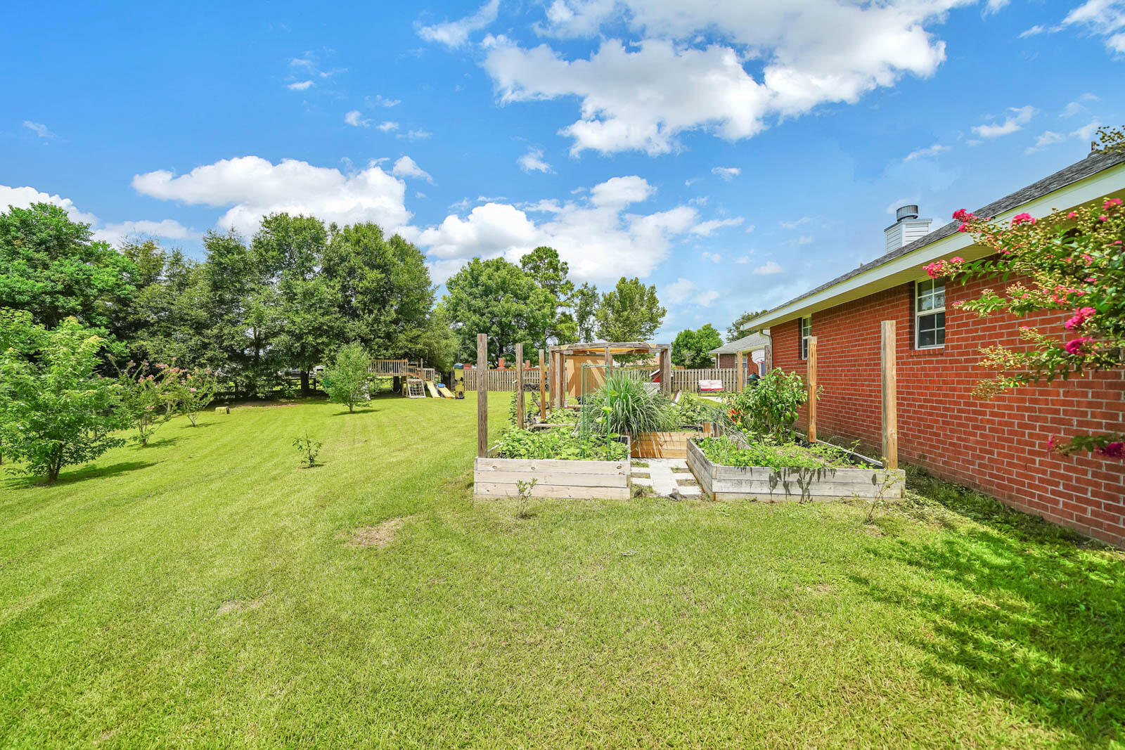 LEE FARMS PH I - Residential