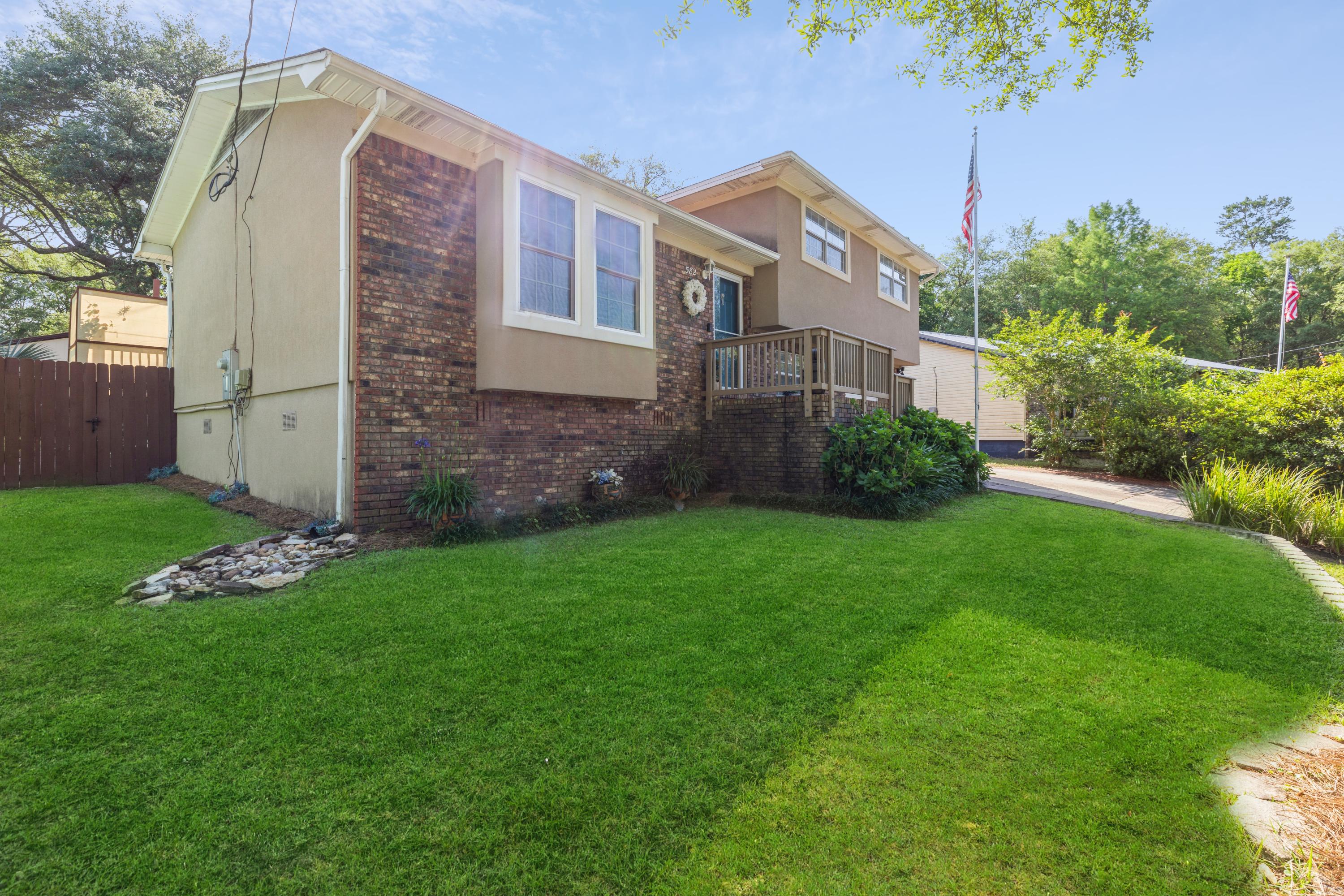 CREEKSIDE 2 - Residential