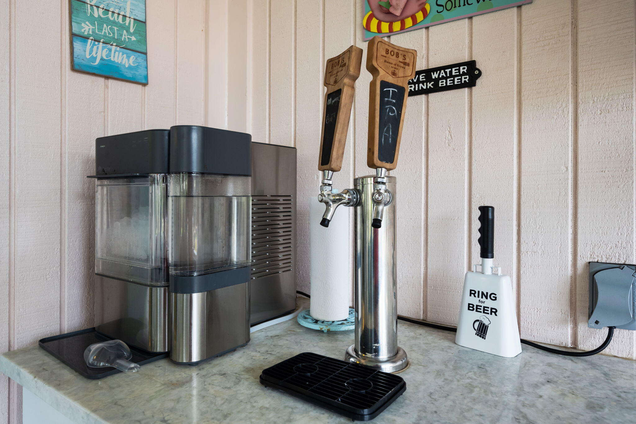 GARNIERS BEACH 2ND - Residential