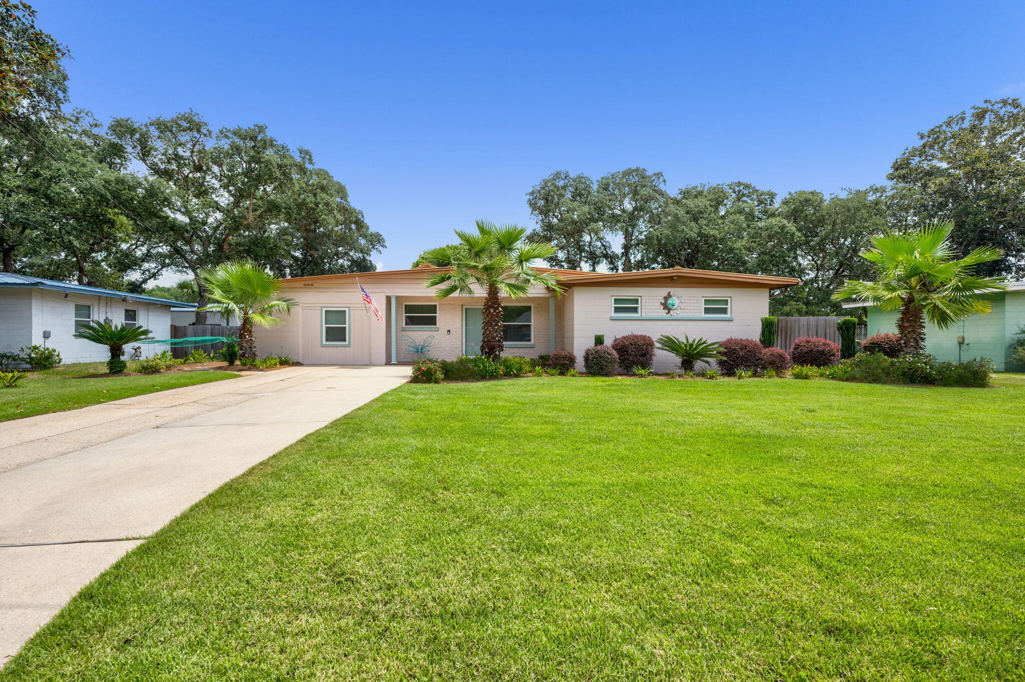 GARNIERS BEACH 2ND - Residential