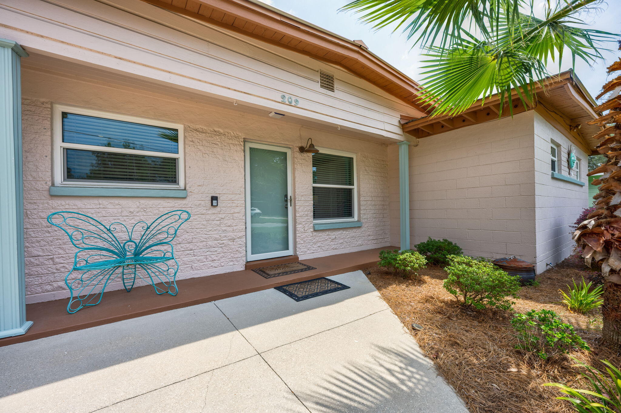 GARNIERS BEACH 2ND - Residential