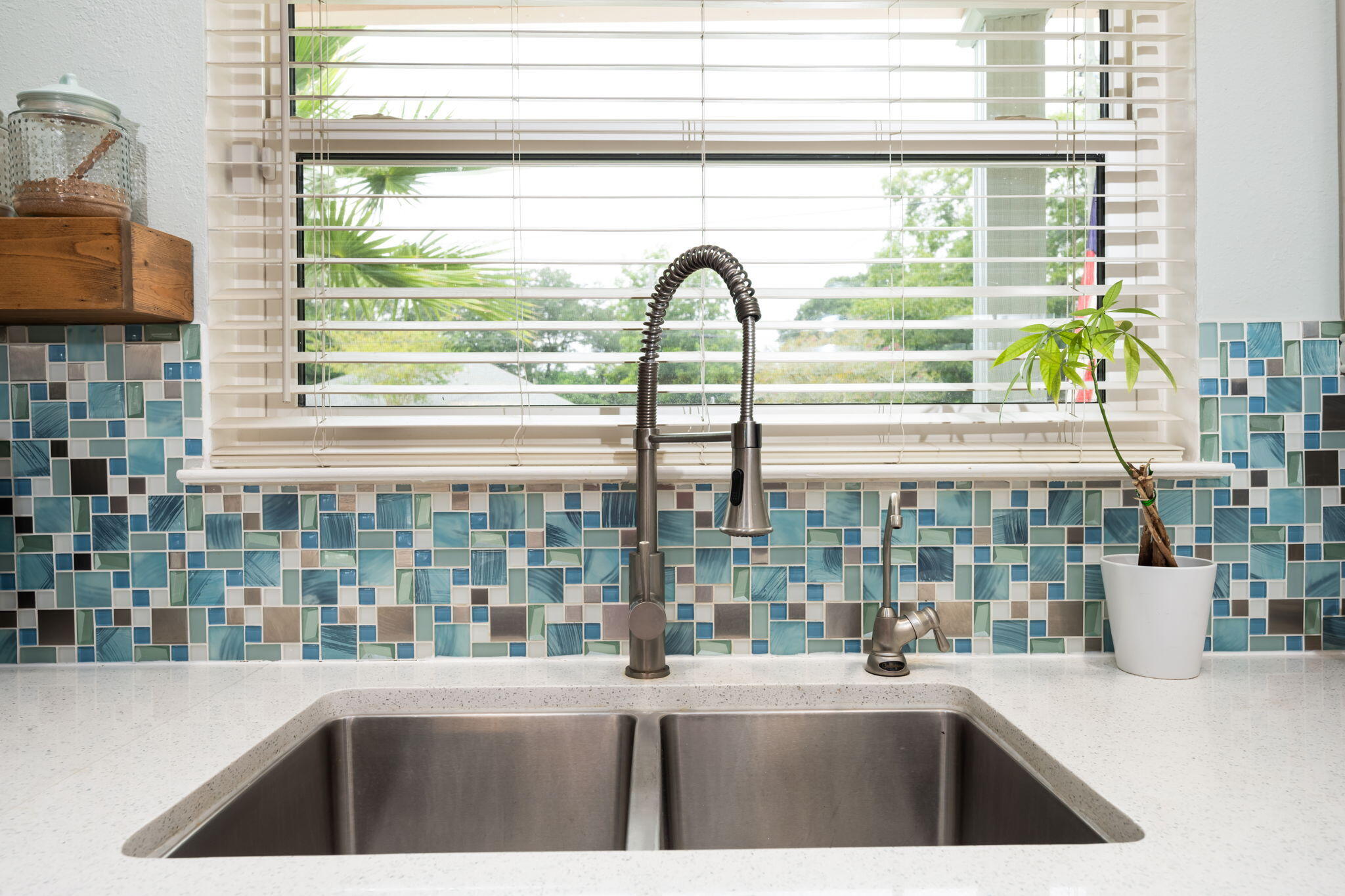 GARNIERS BEACH 2ND - Residential