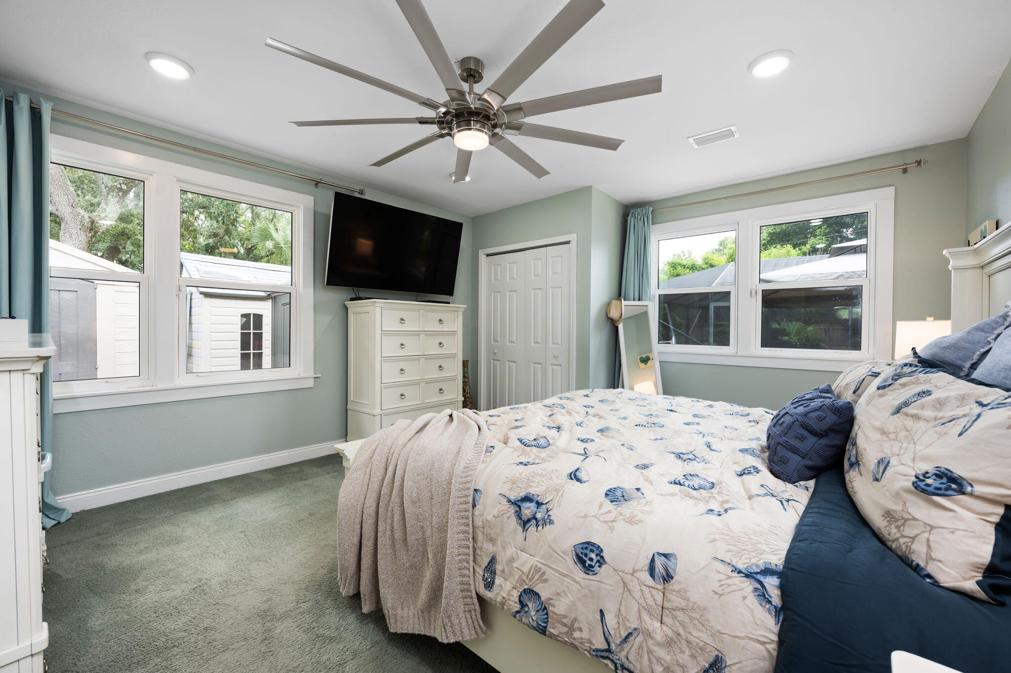 GARNIERS BEACH 2ND - Residential