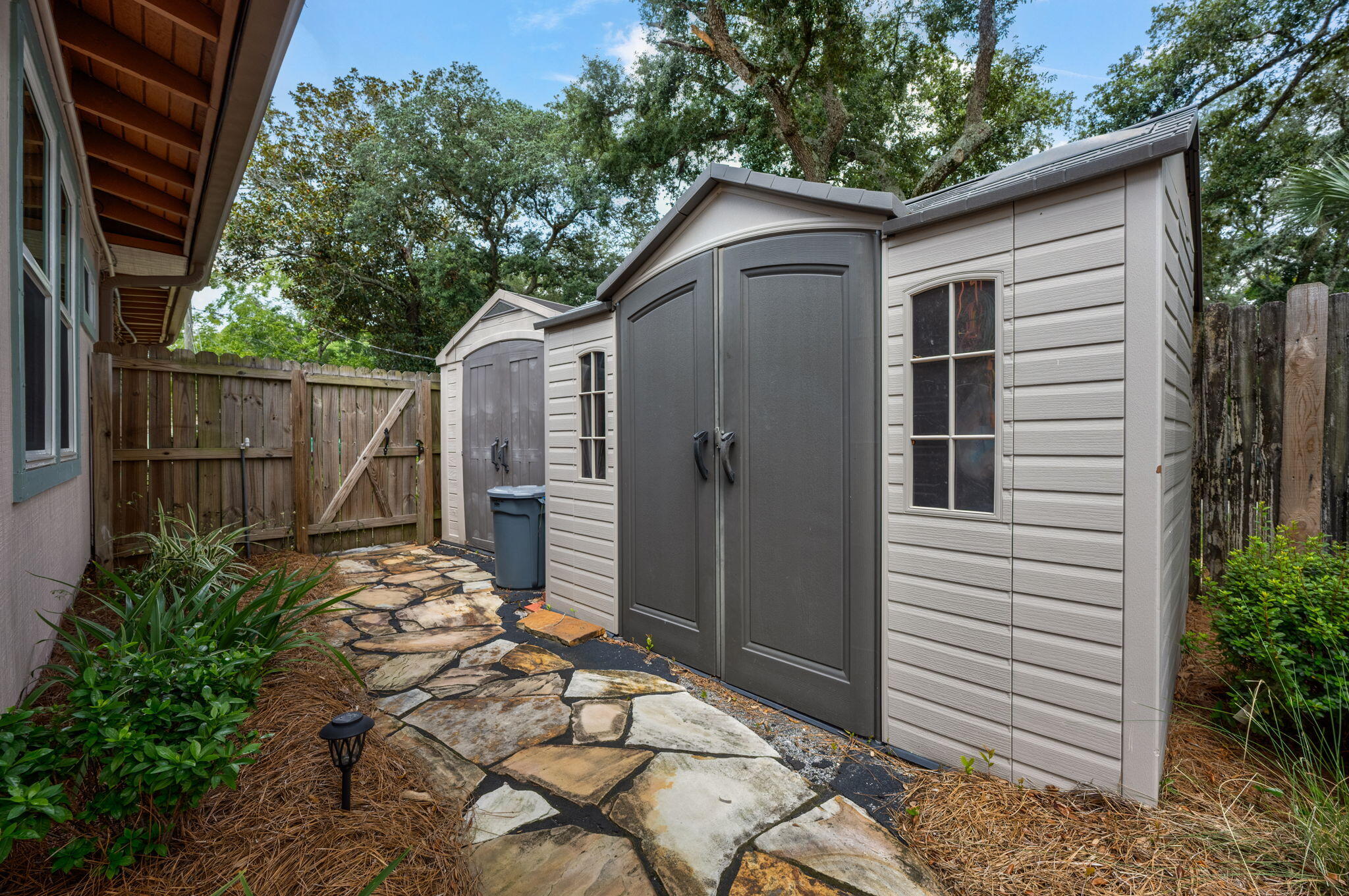 GARNIERS BEACH 2ND - Residential