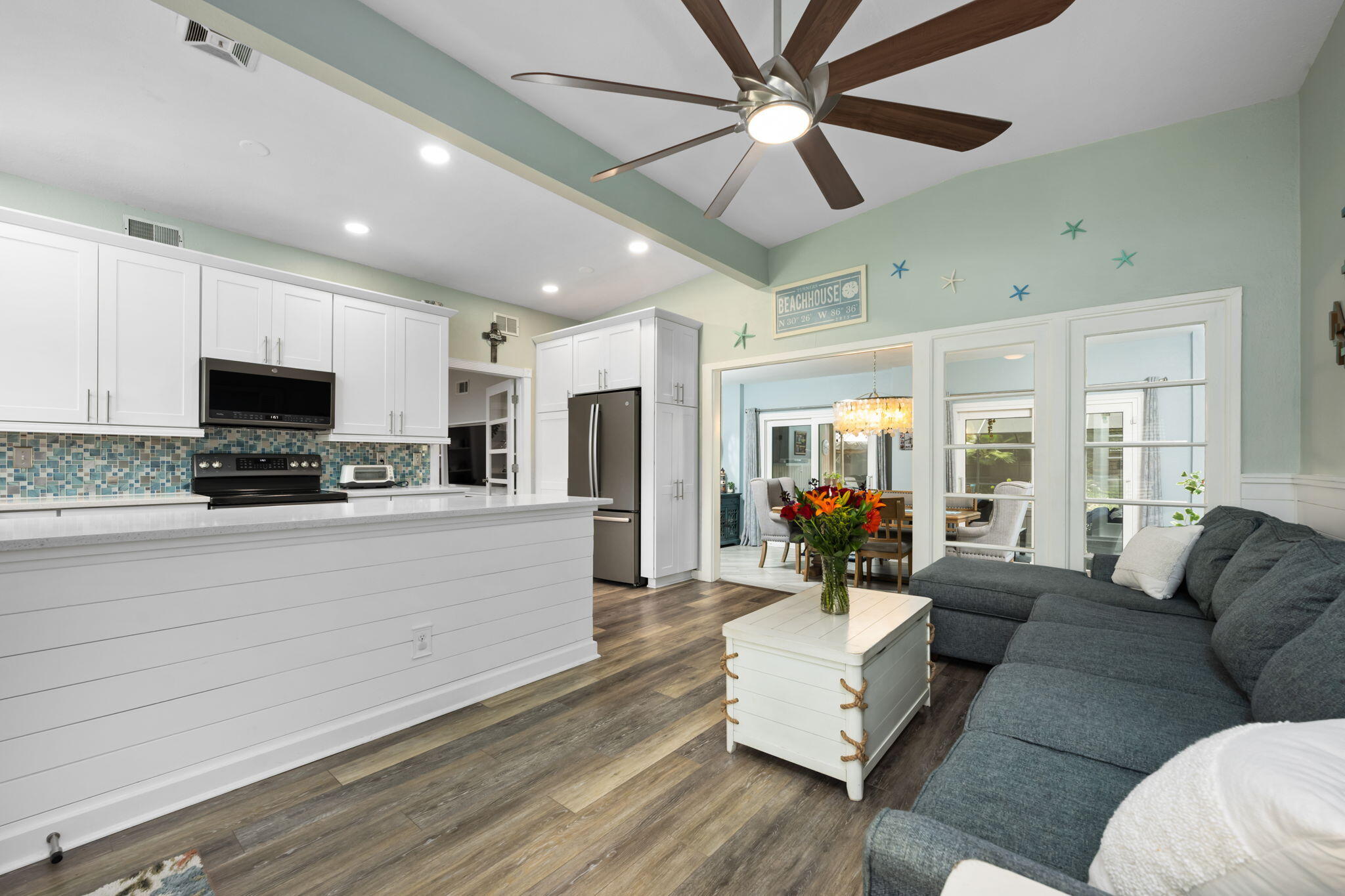 GARNIERS BEACH 2ND - Residential