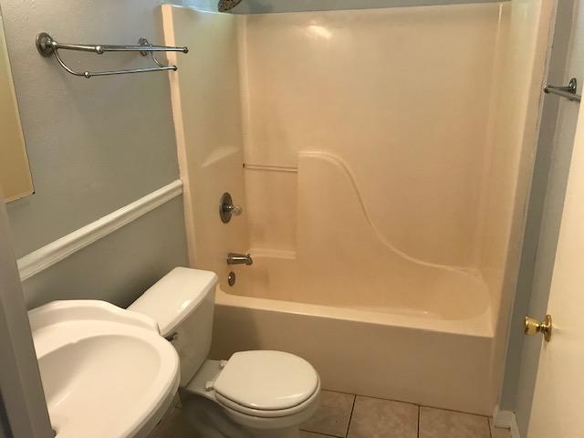 ROANOKE VILLAGE S/D - Residential