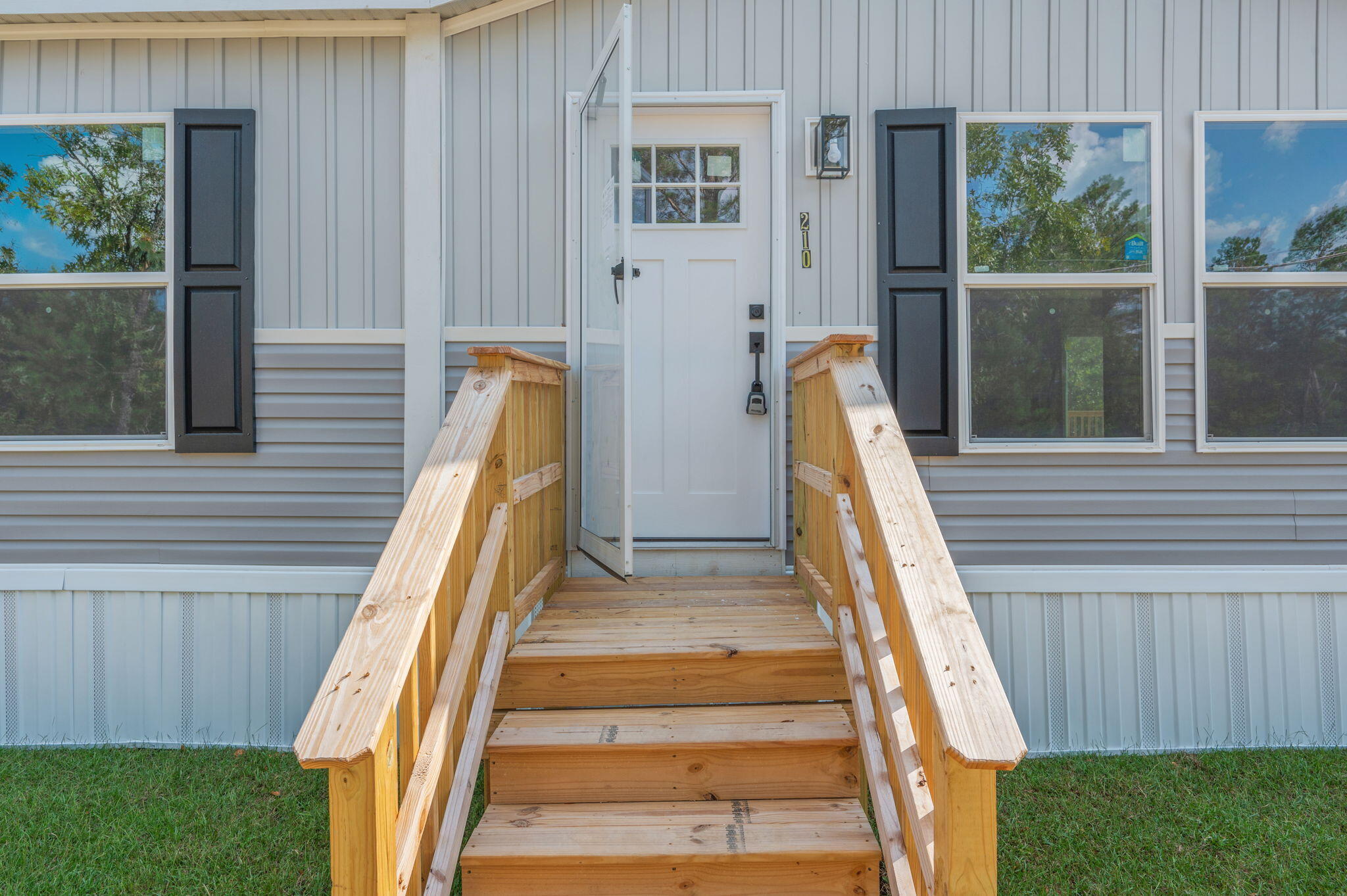 OAKWOOD HILLS UNIT 1 - Residential