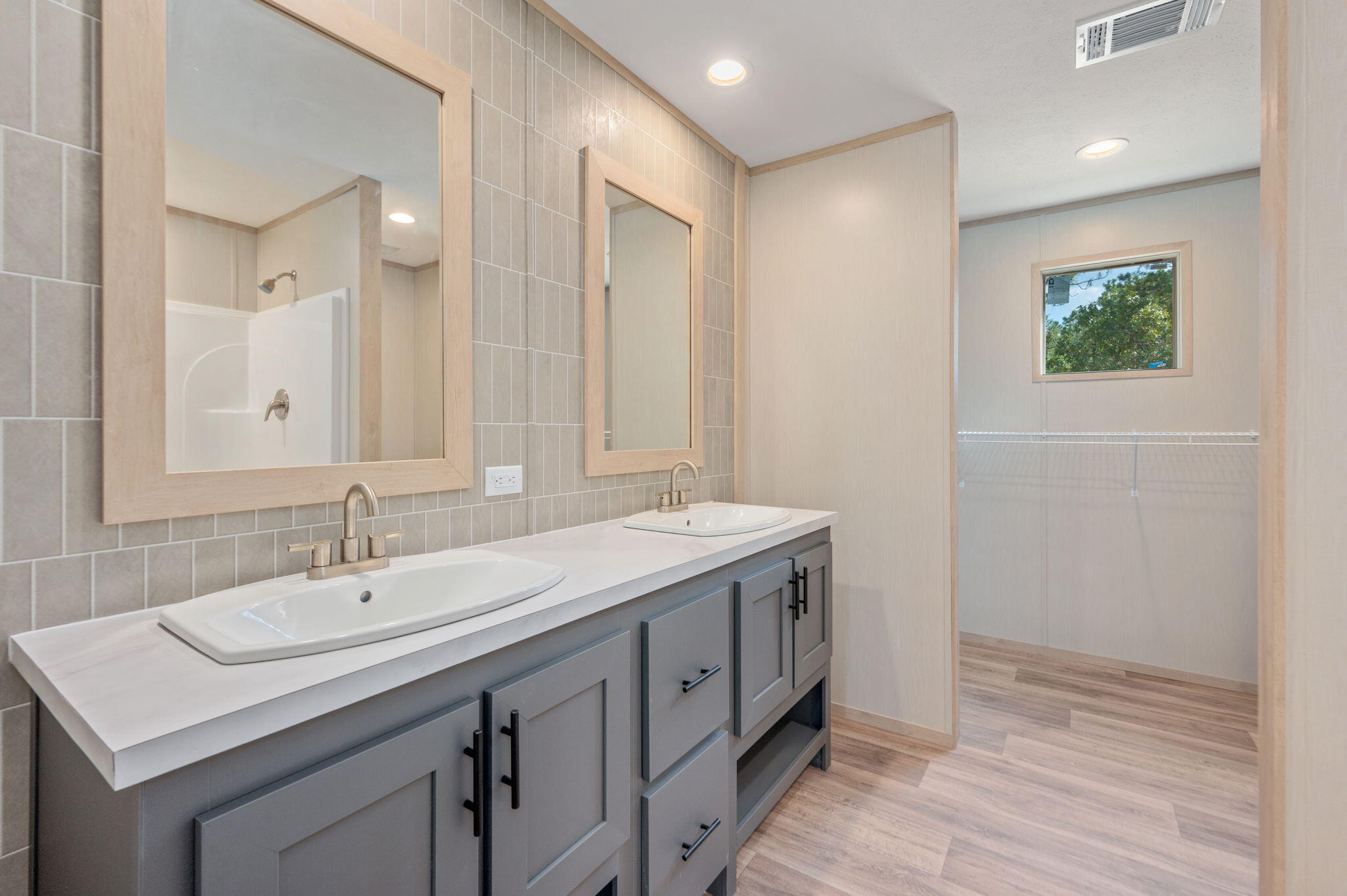 OAKWOOD HILLS UNIT 1 - Residential