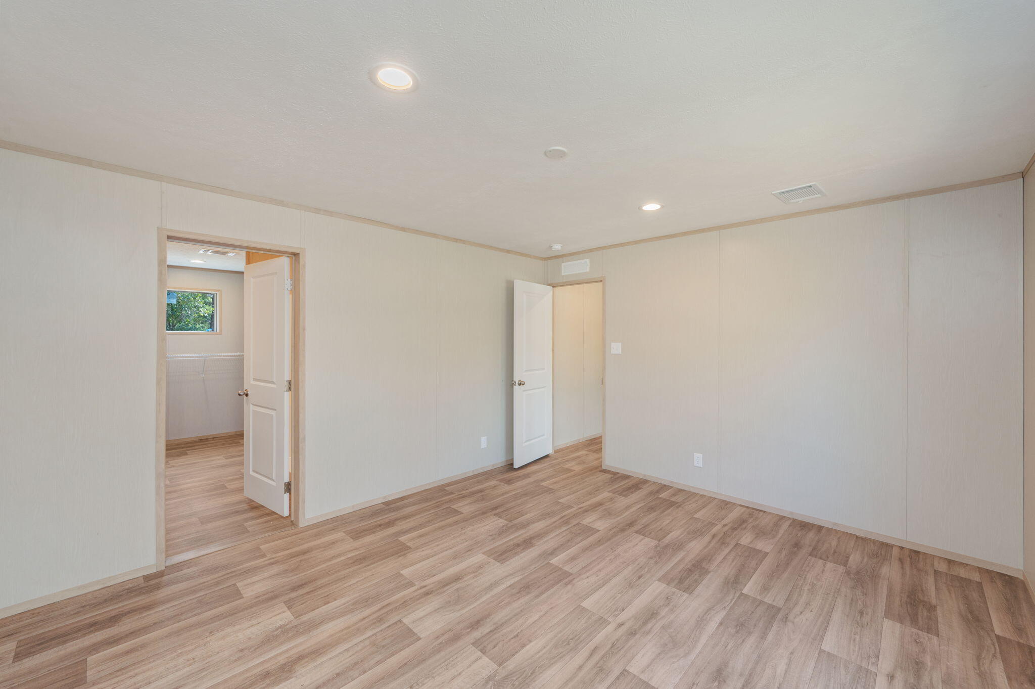 OAKWOOD HILLS UNIT 1 - Residential