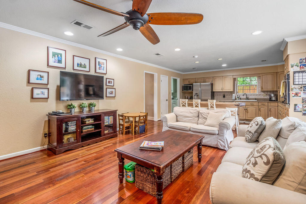 CORDOVA PARK - Residential