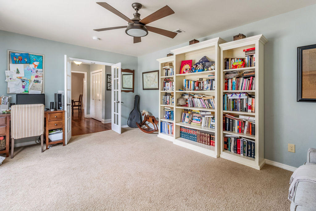 CORDOVA PARK - Residential