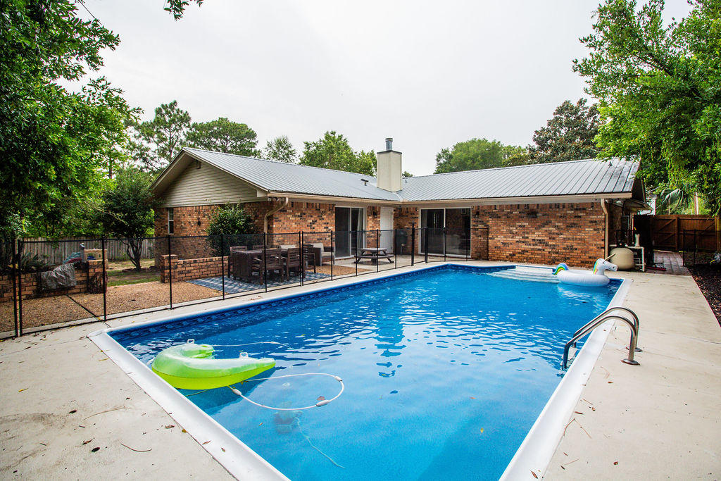 CORDOVA PARK - Residential